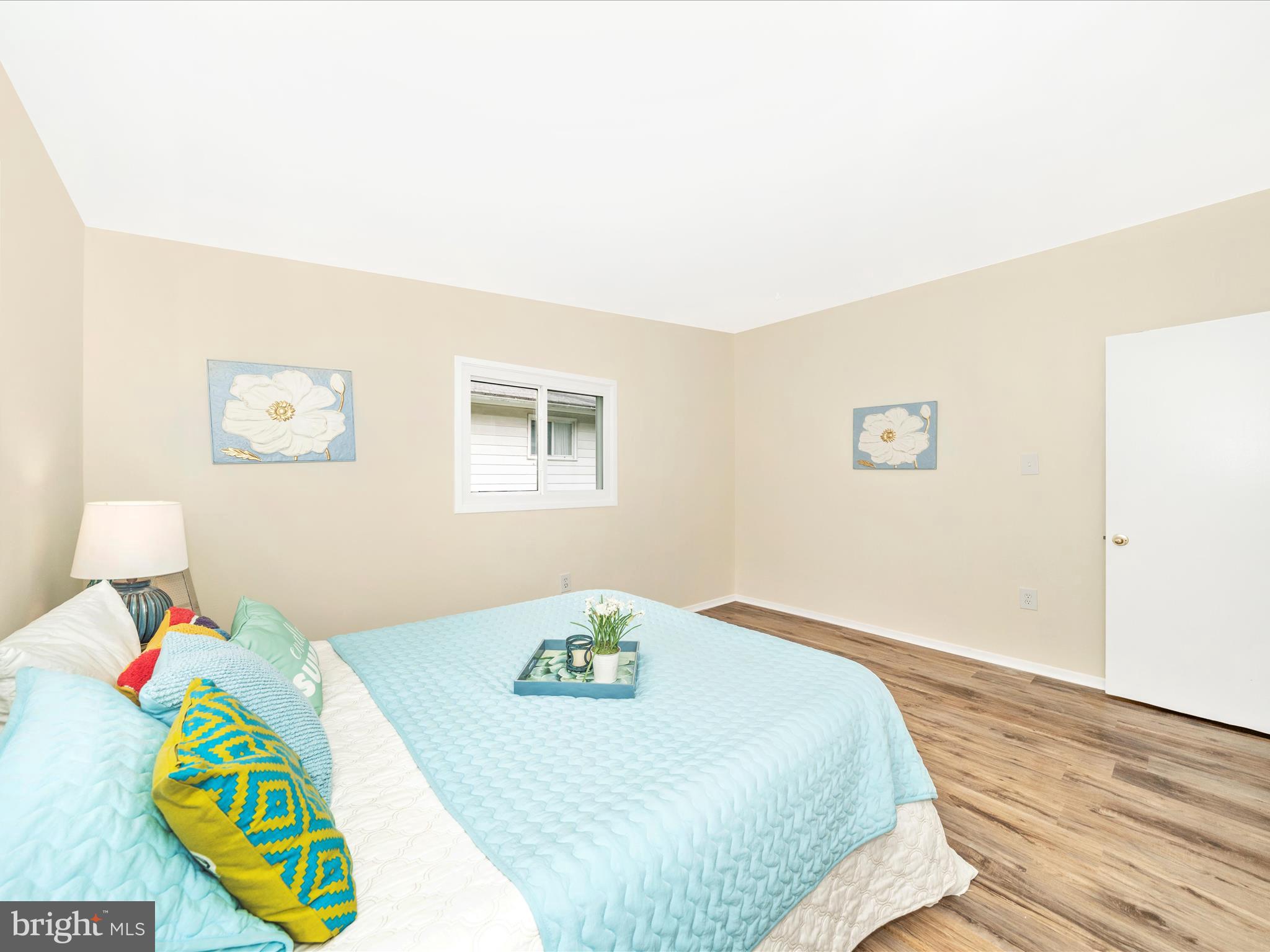 GREENWOOD KNOLLS - Residential Lease