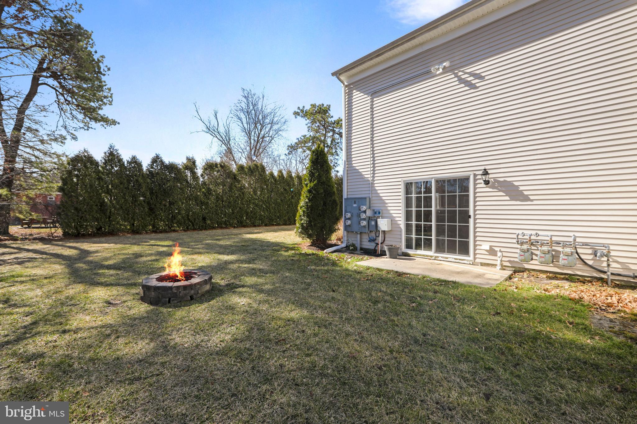 LONDON COURT II - Residential