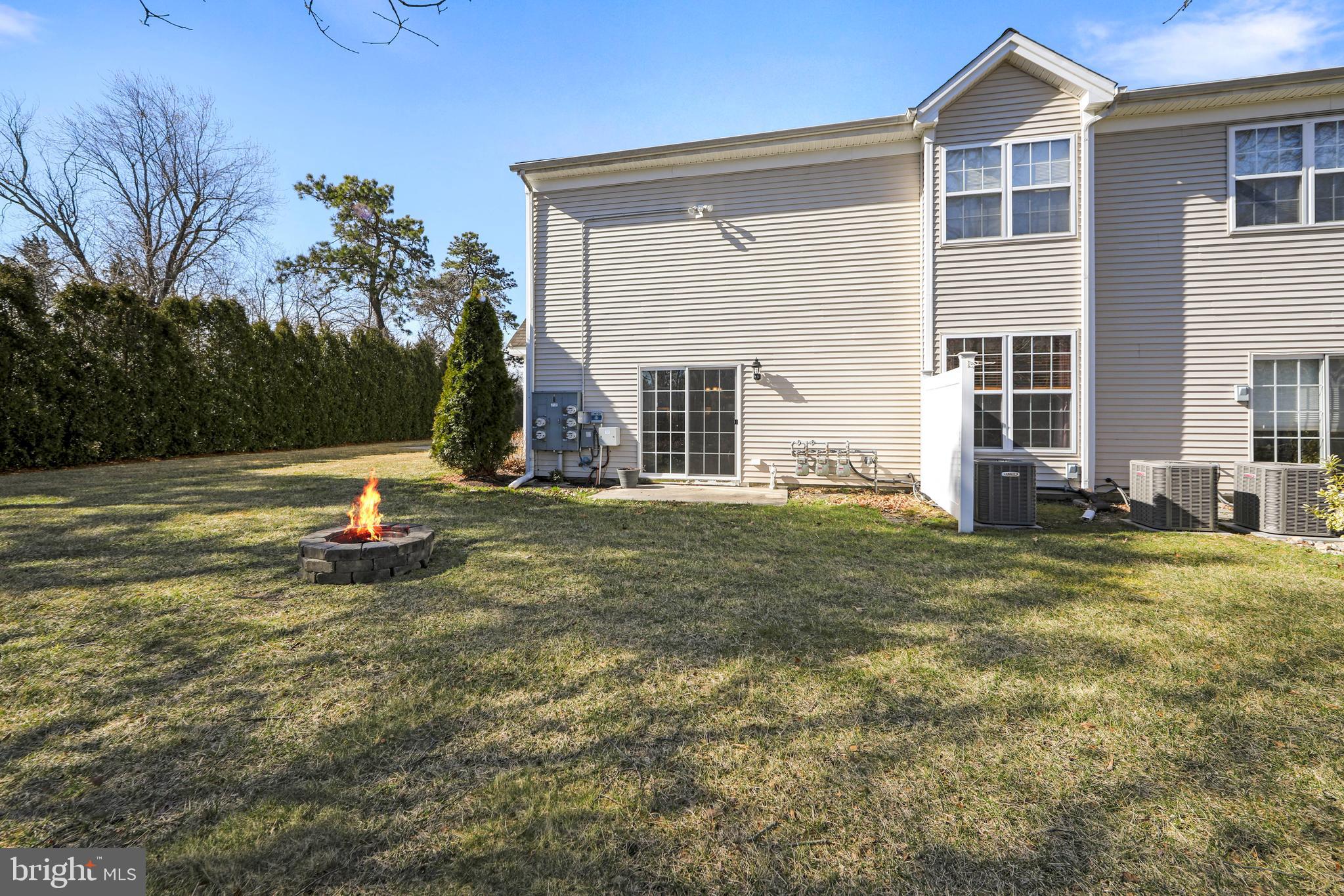 LONDON COURT II - Residential