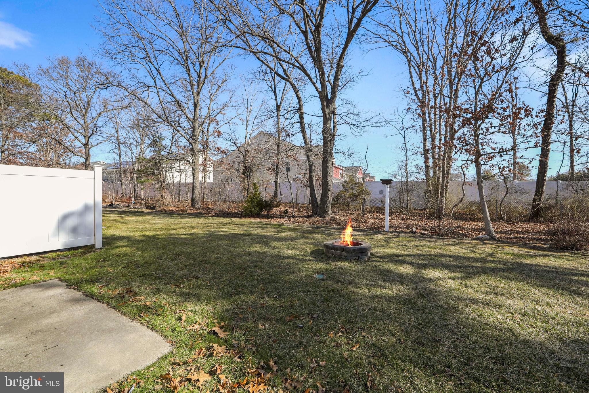 LONDON COURT II - Residential