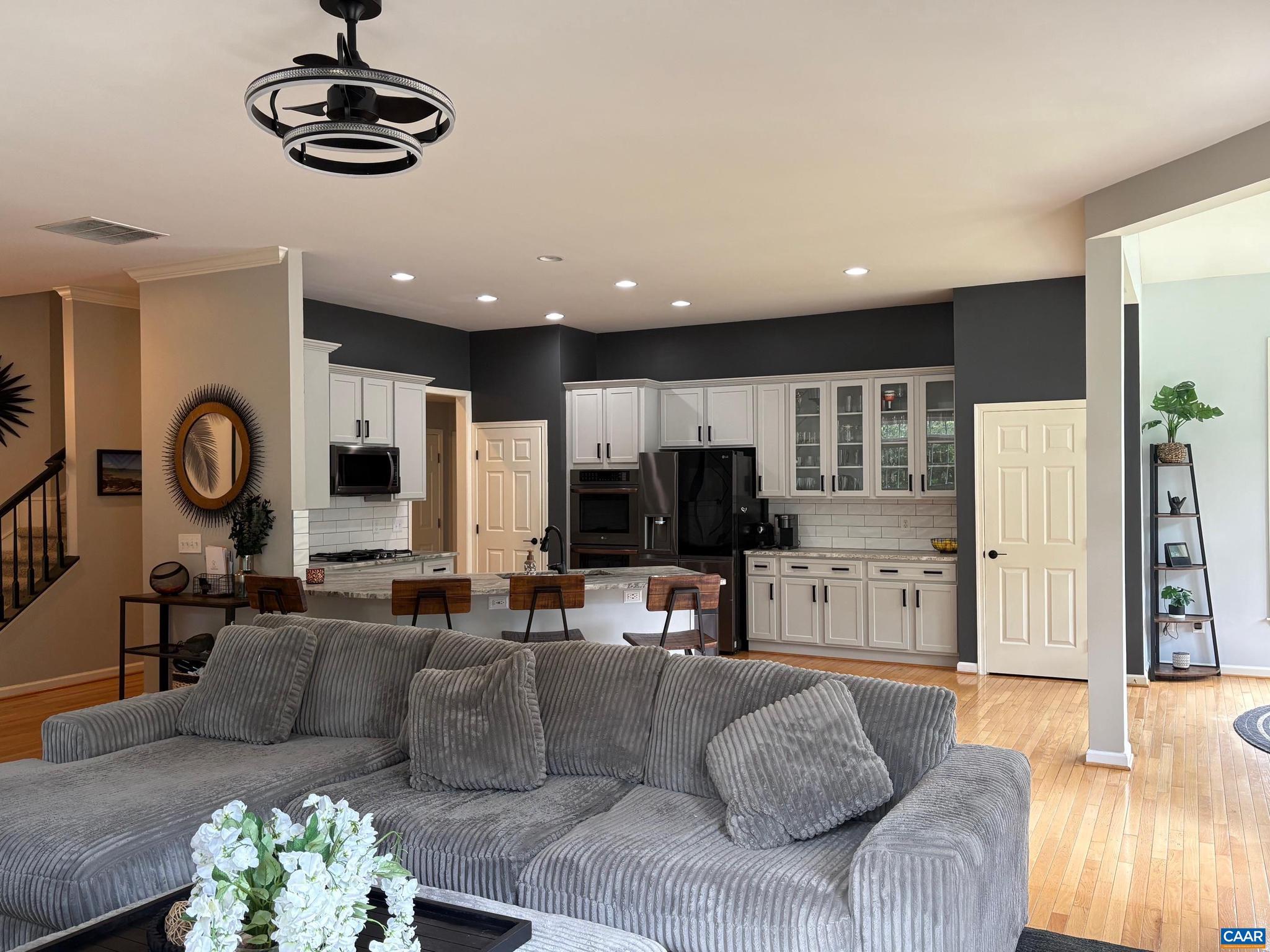 SPRING CREEK - Residential Lease