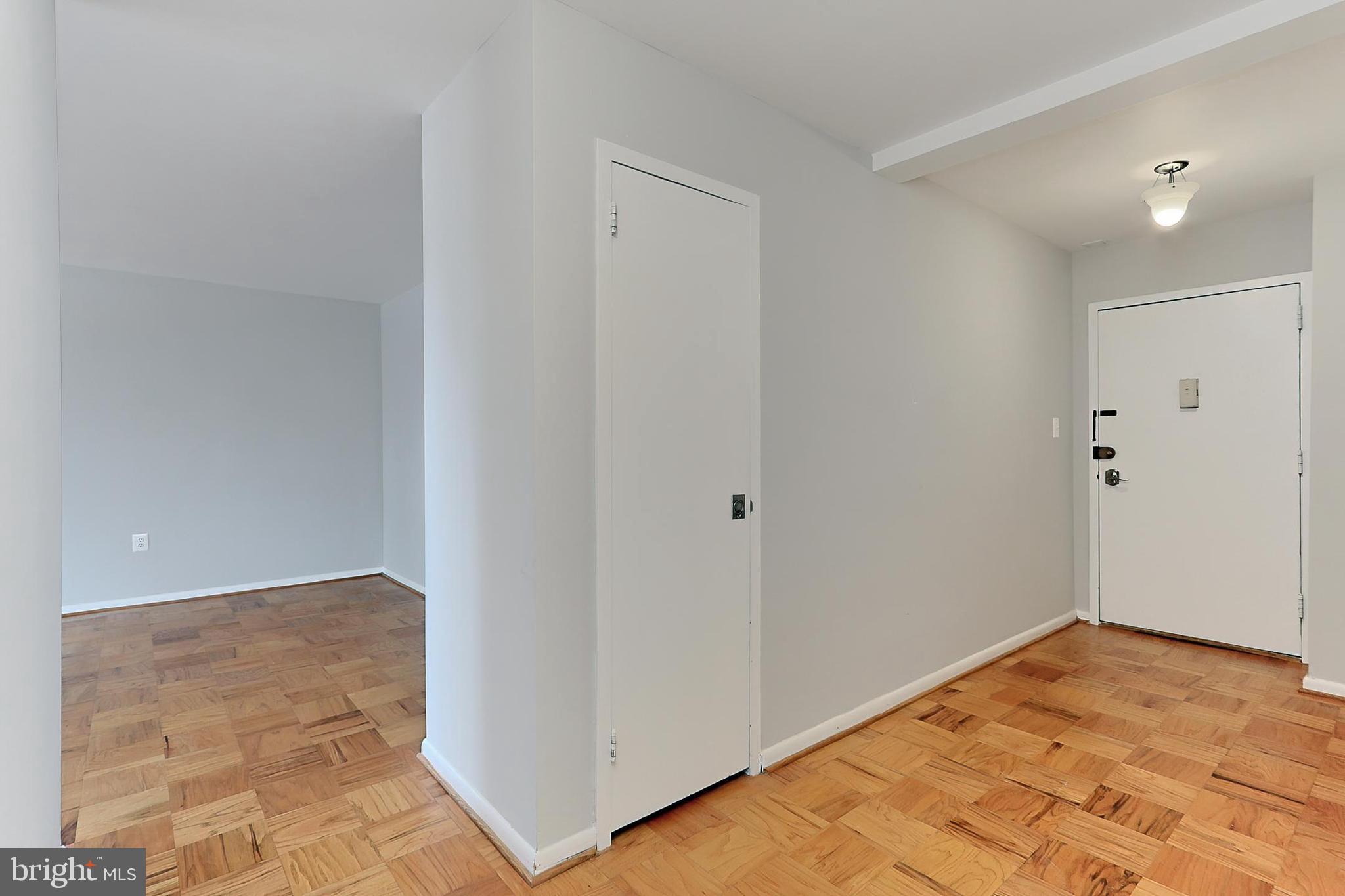 PARK TOWERS - Residential