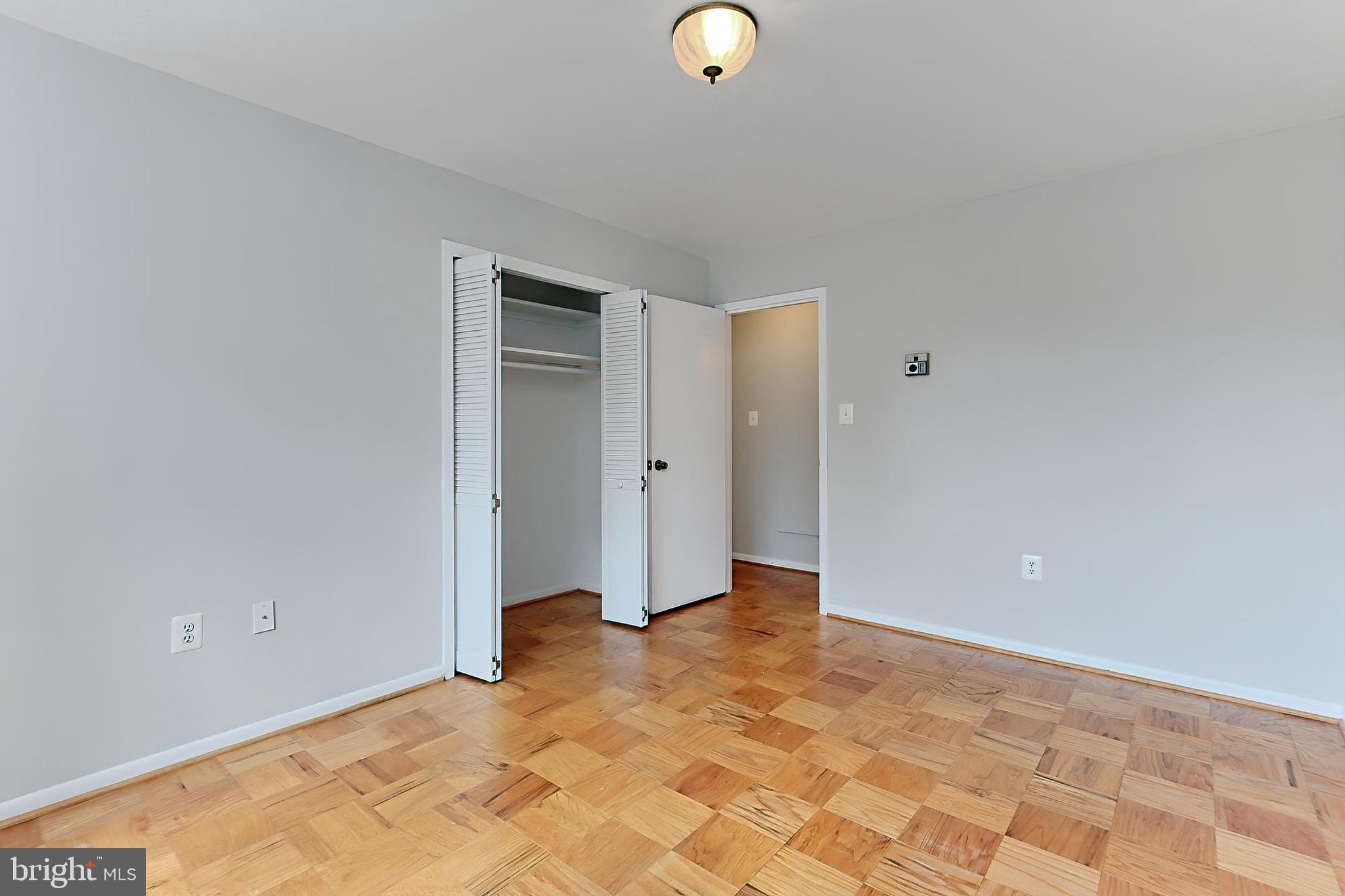 PARK TOWERS - Residential