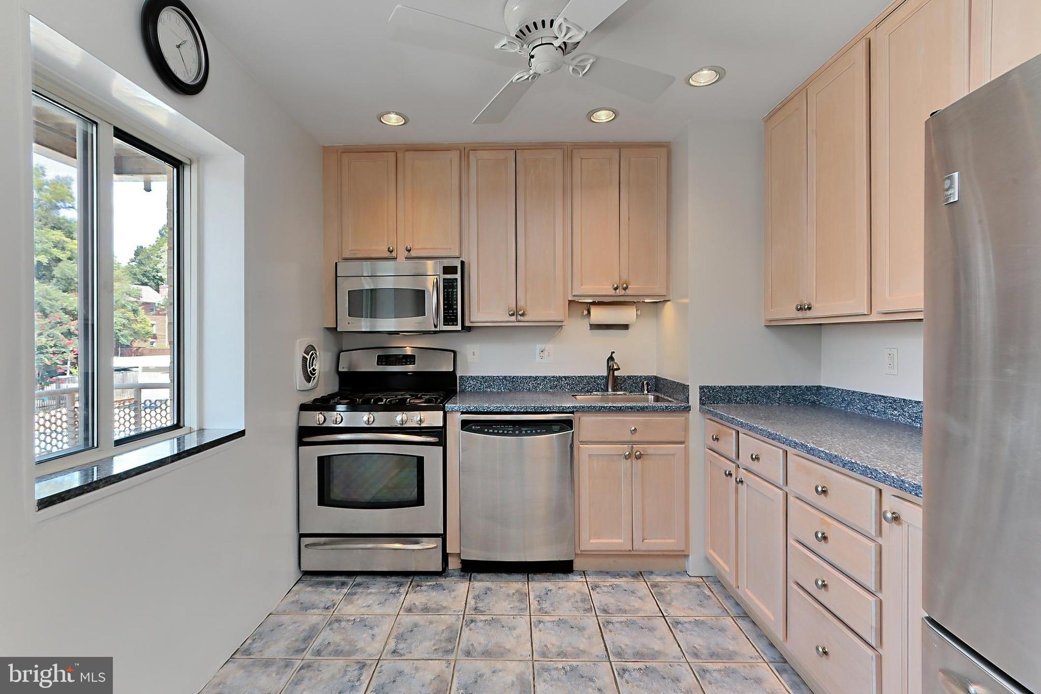 PARK TOWERS - Residential