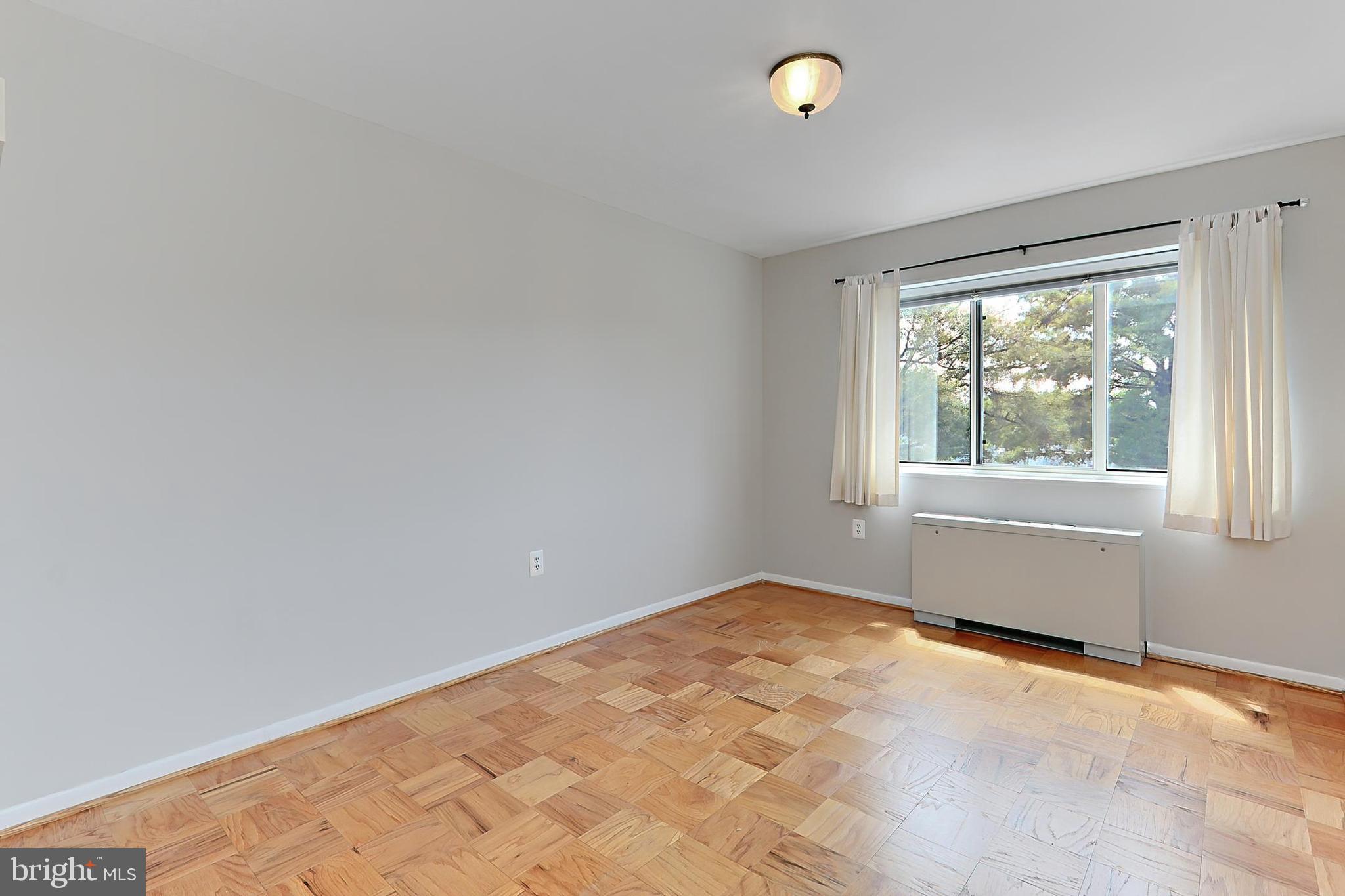 PARK TOWERS - Residential