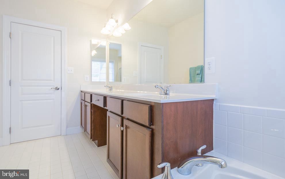 WOODLAND PARK AT WILDEWOOD - Residential Lease