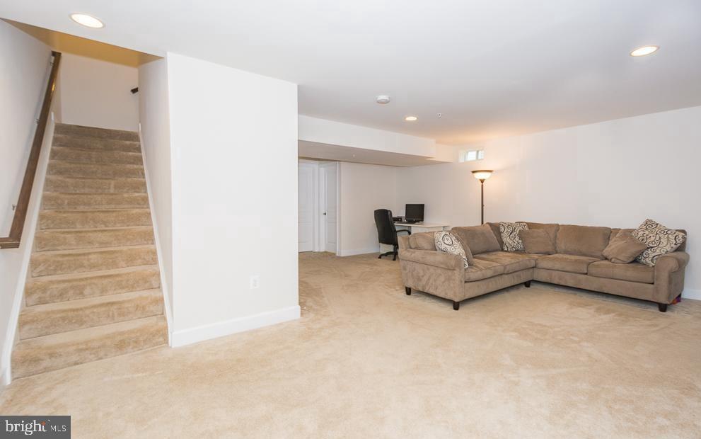 WOODLAND PARK AT WILDEWOOD - Residential Lease