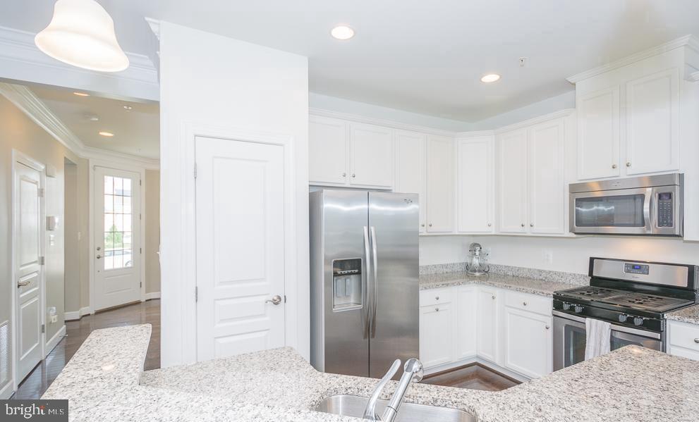 WOODLAND PARK AT WILDEWOOD - Residential Lease