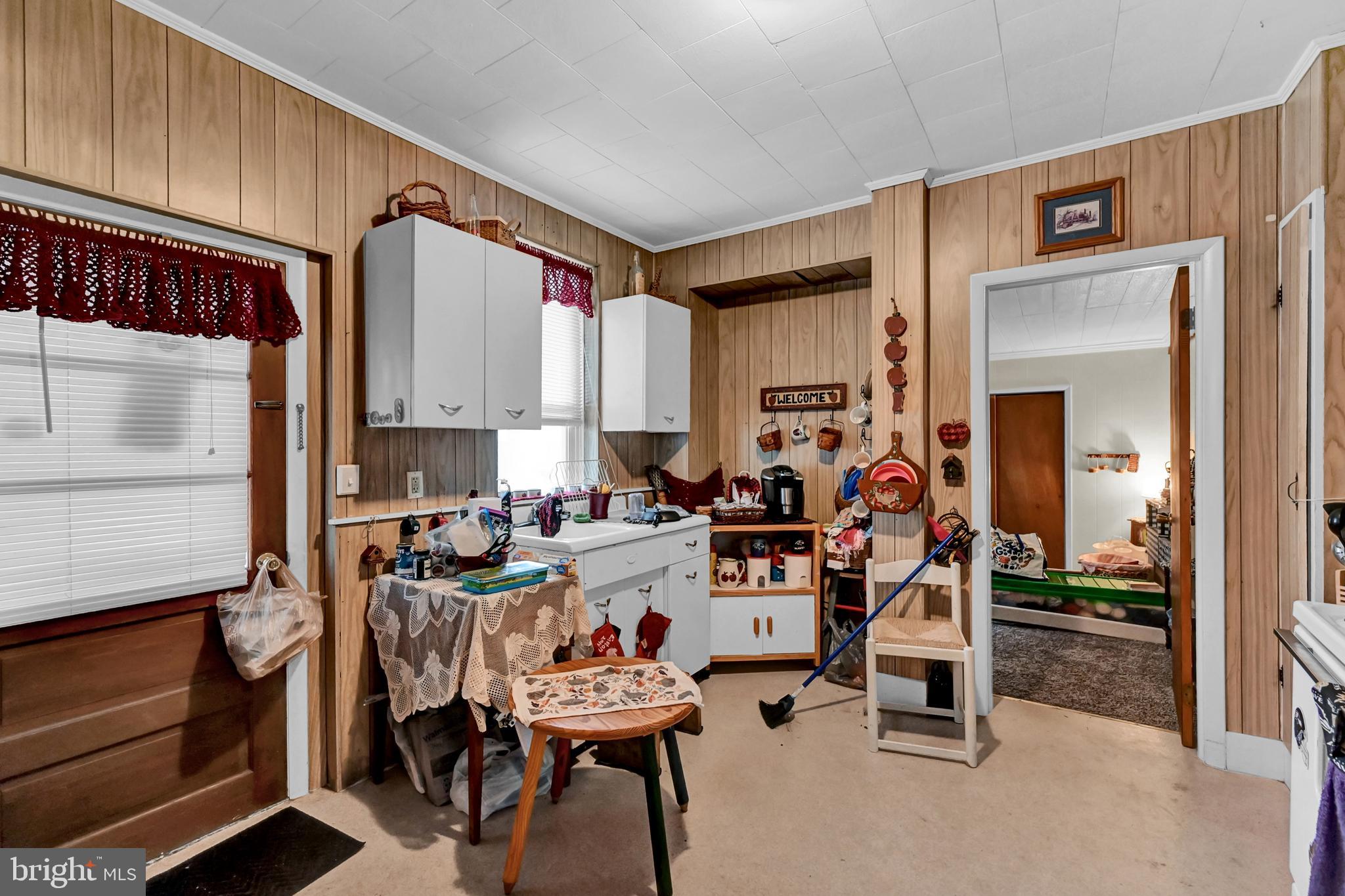 THE AVENUES - Residential Income