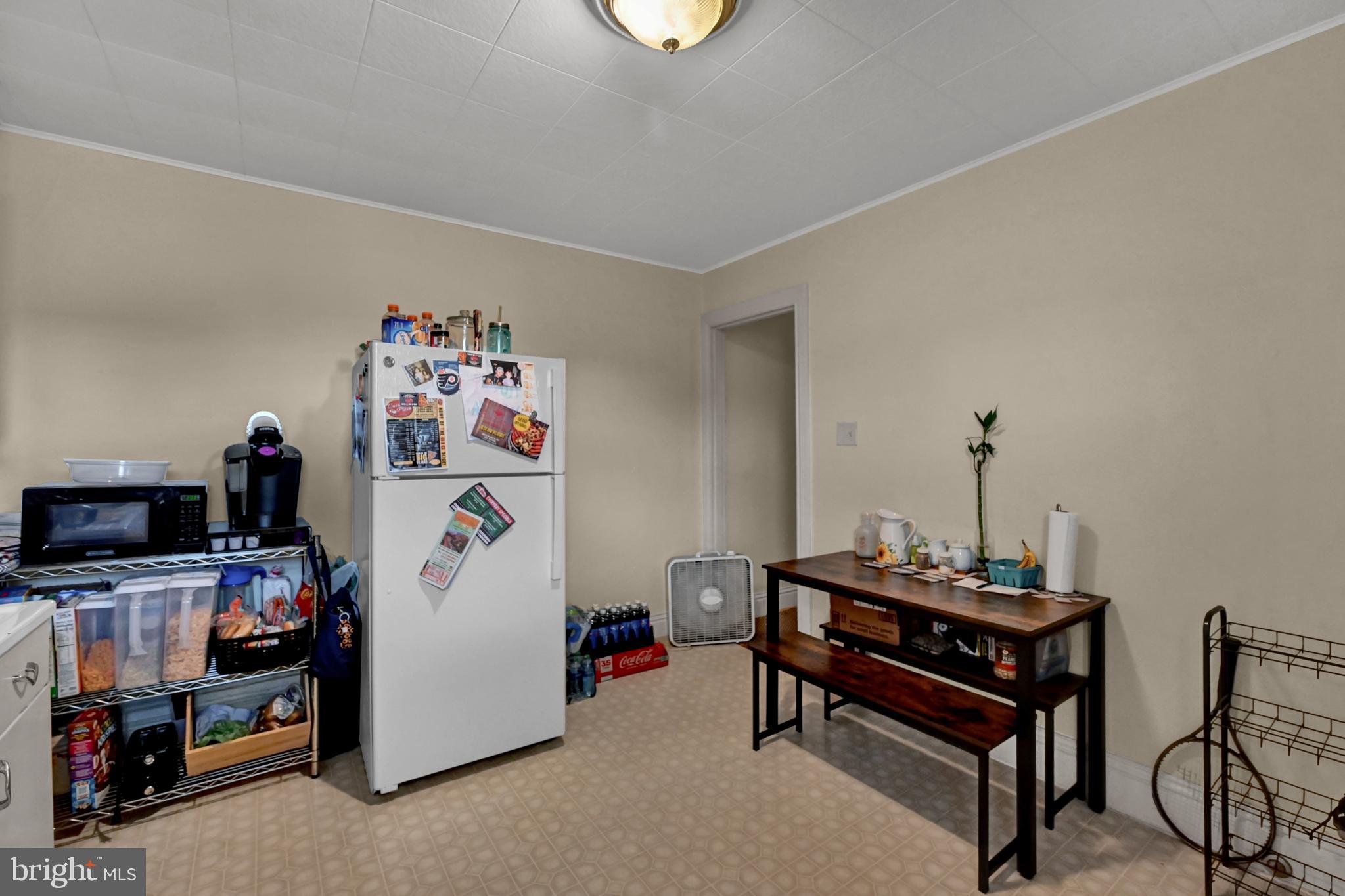 THE AVENUES - Residential Income