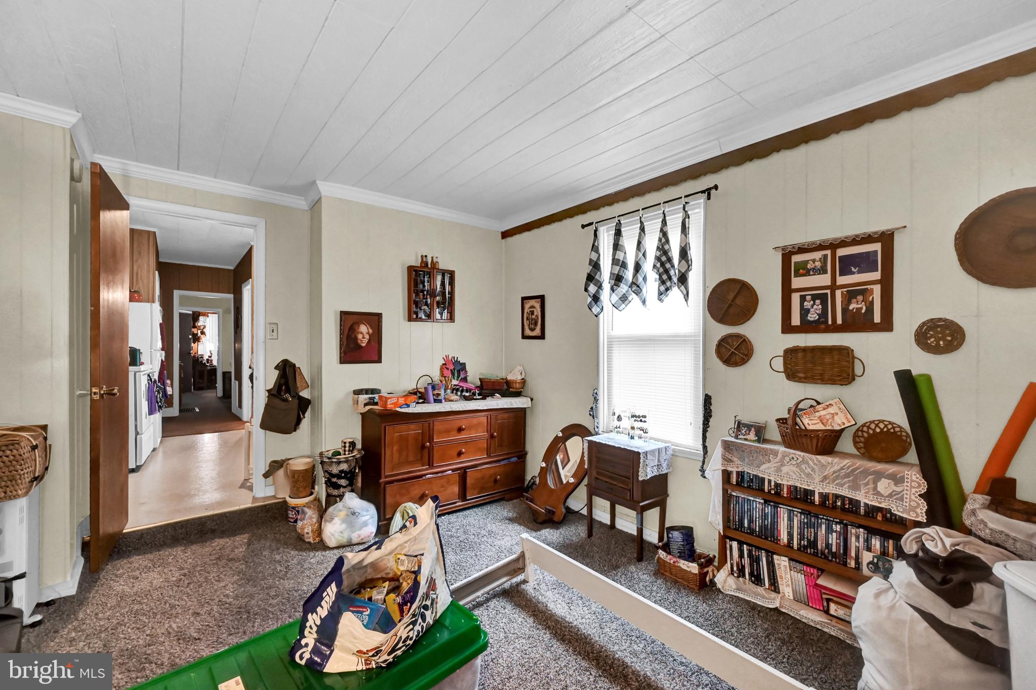 THE AVENUES - Residential Income