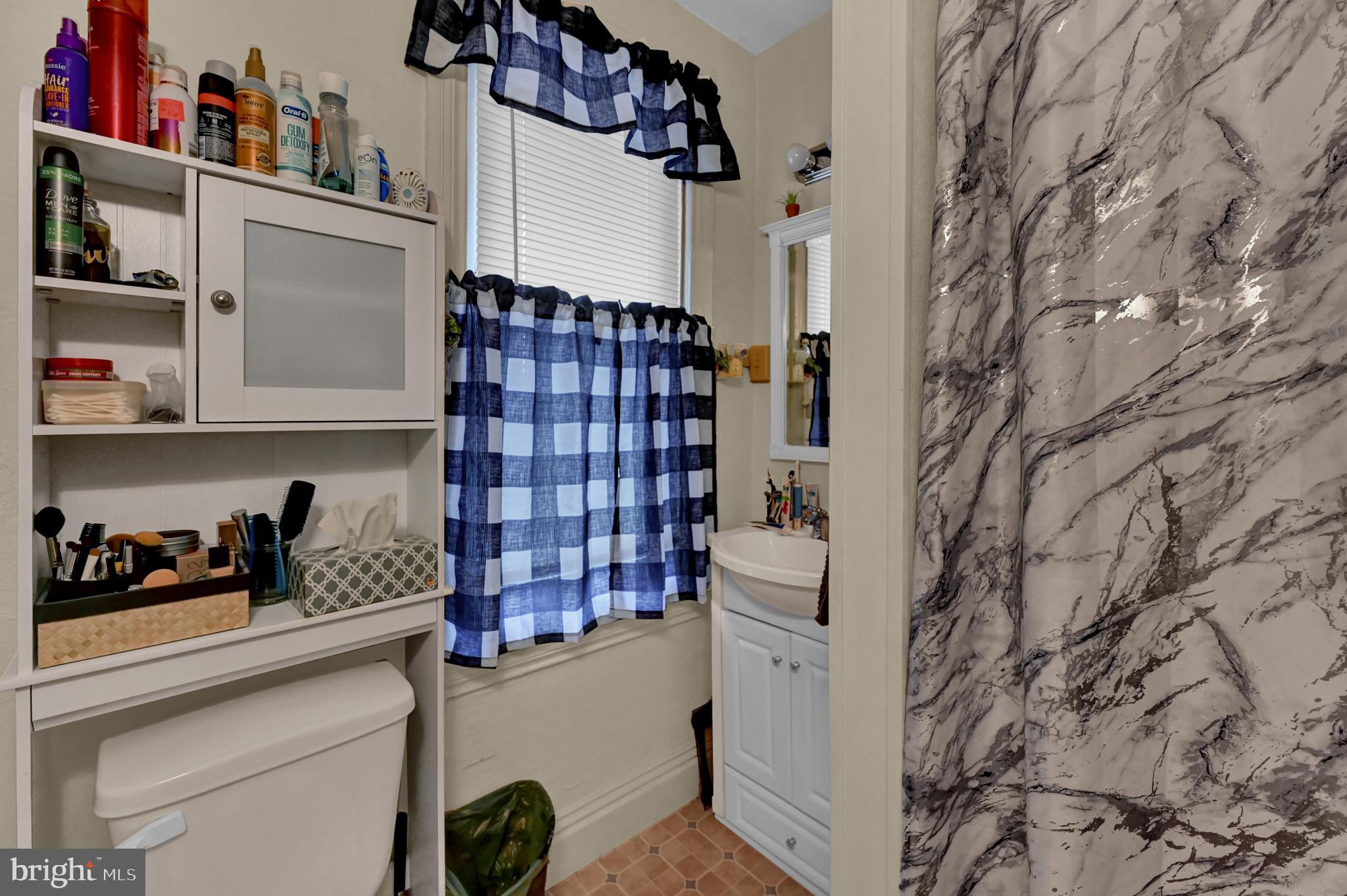 THE AVENUES - Residential Income