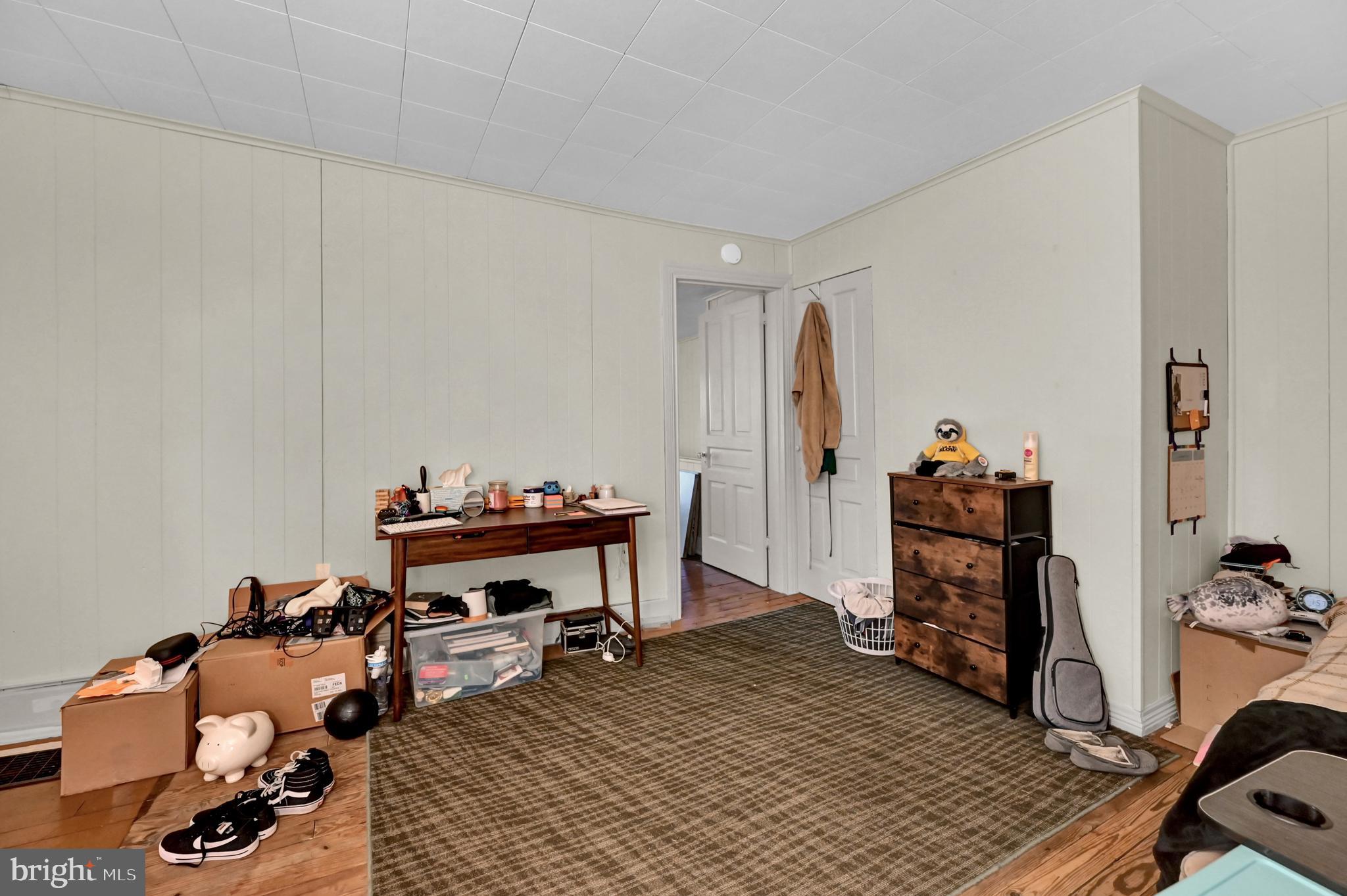 THE AVENUES - Residential Income