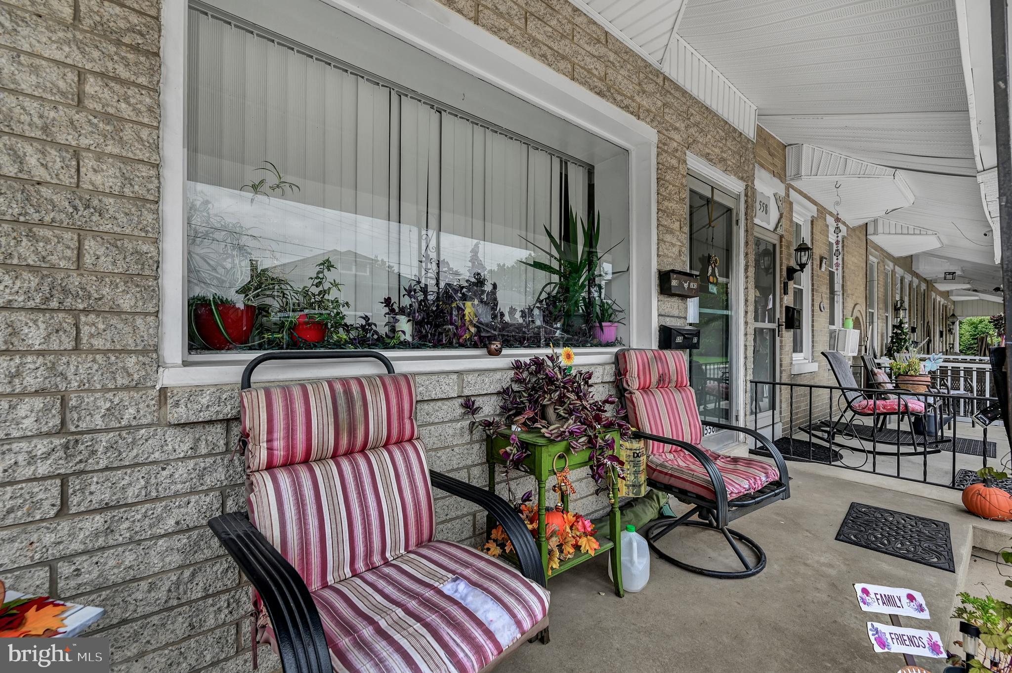 THE AVENUES - Residential Income