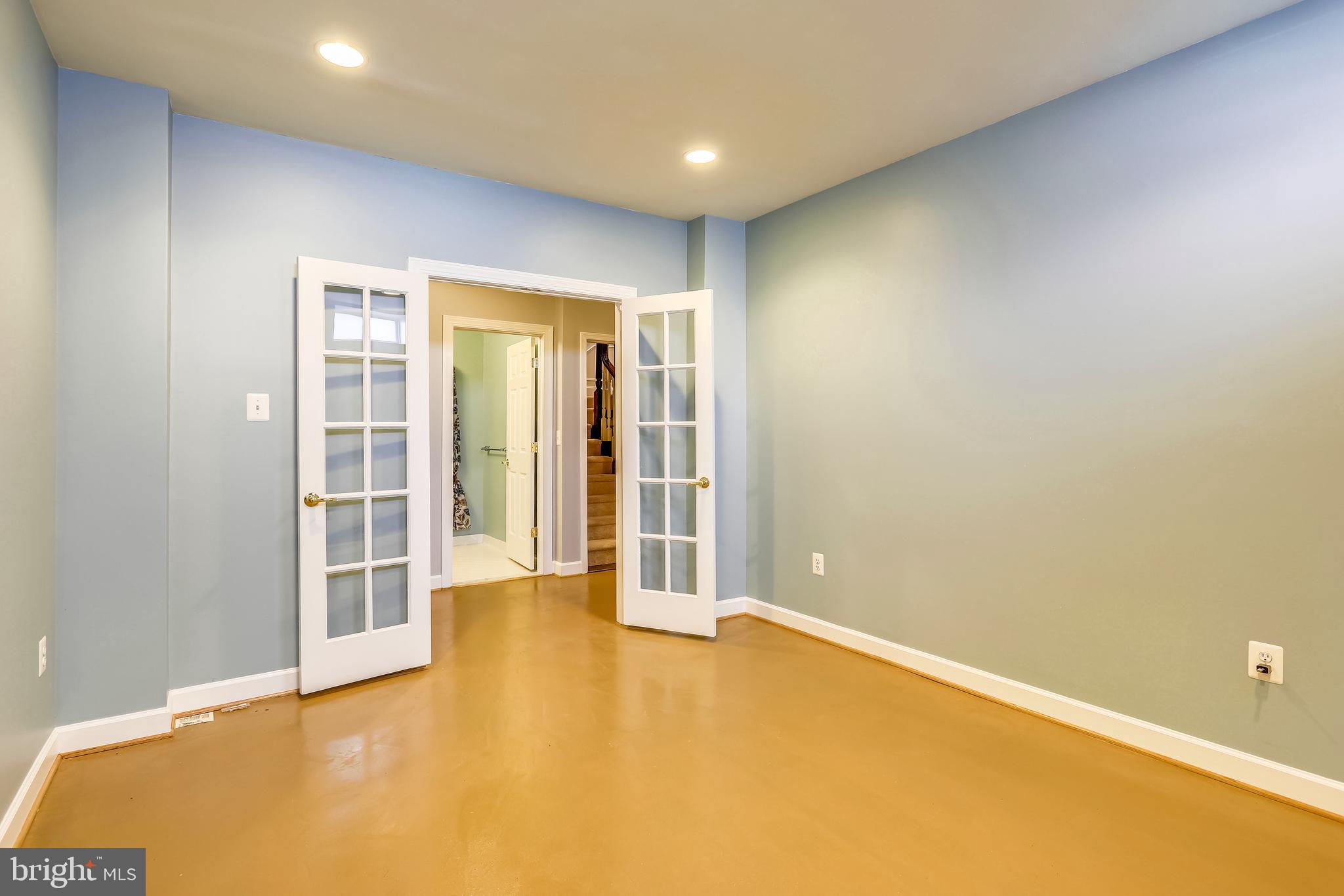 ALTA VISTA - Residential Lease