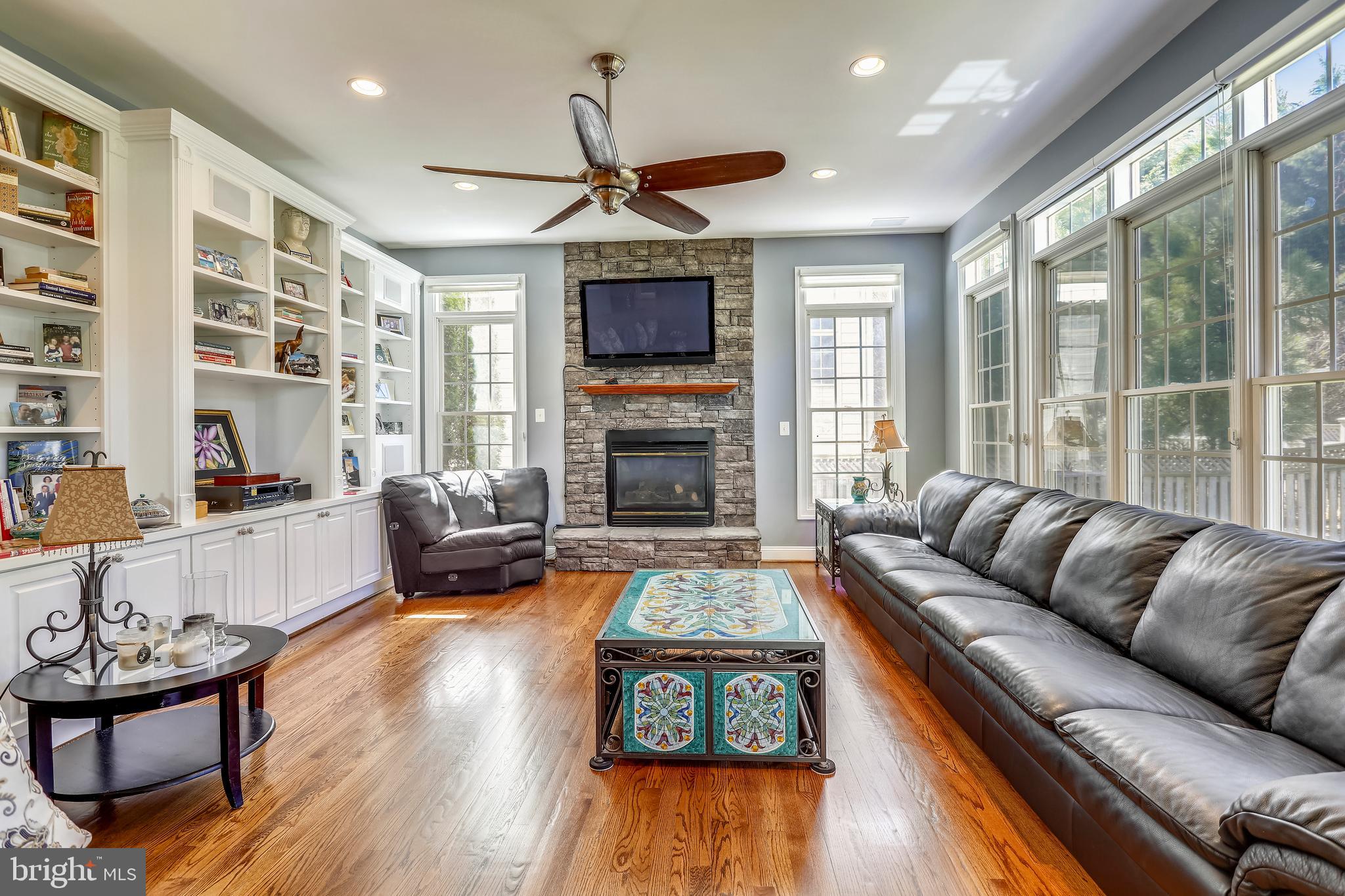 ALTA VISTA - Residential Lease