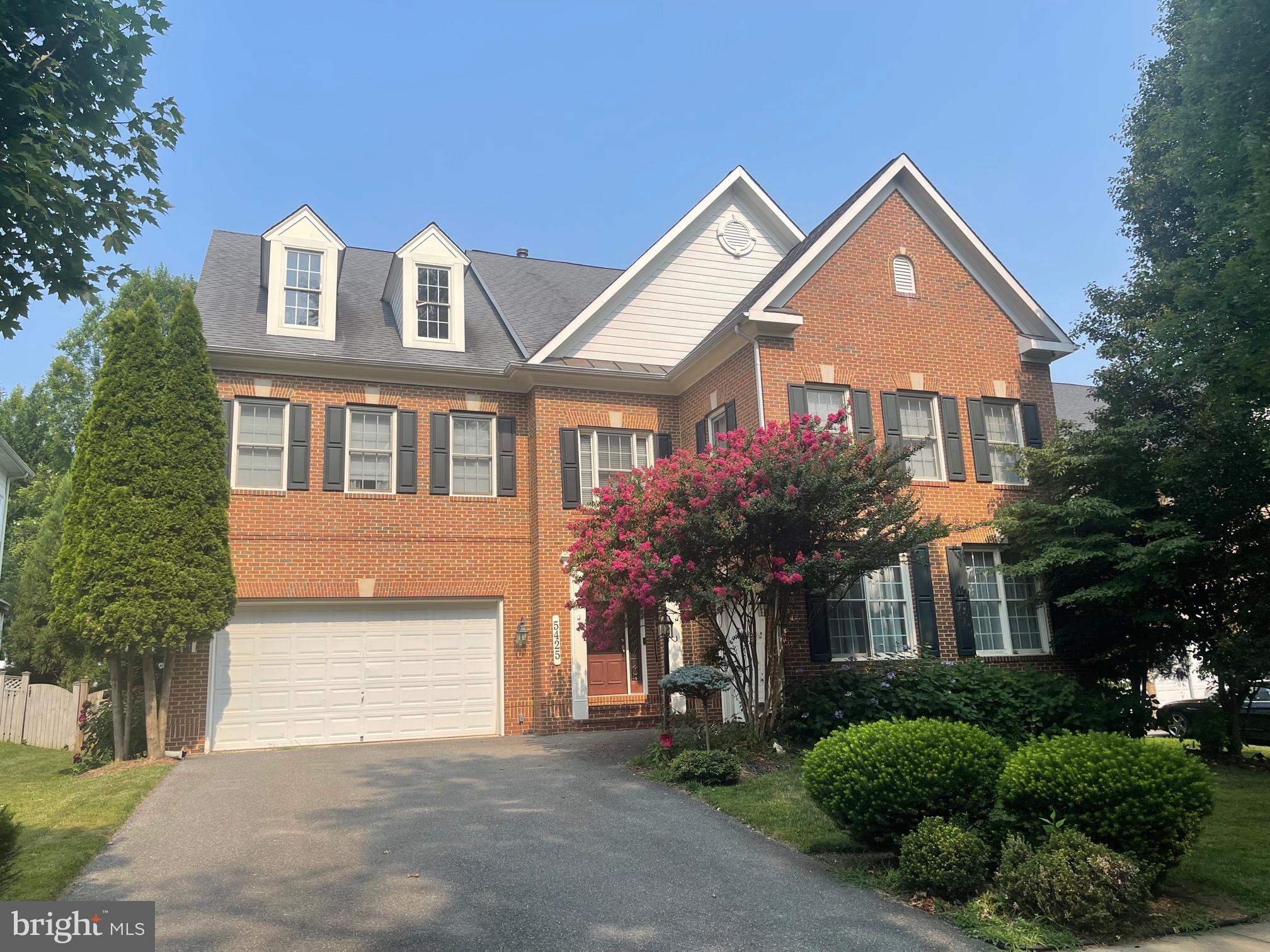 ALTA VISTA - Residential Lease