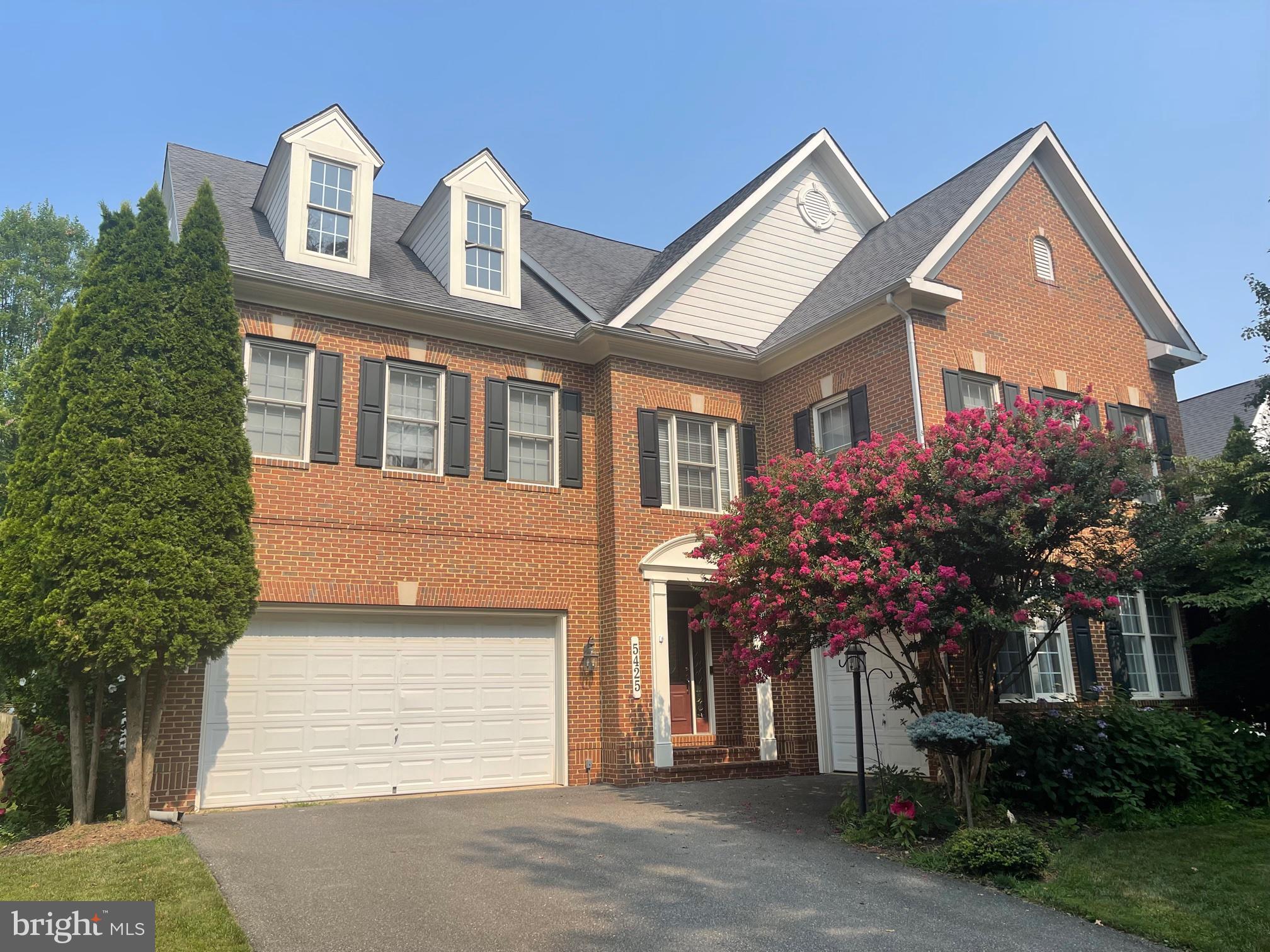 ALTA VISTA - Residential Lease