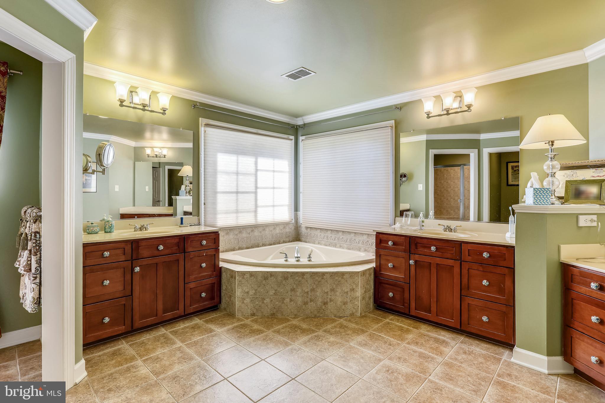 ALTA VISTA - Residential Lease