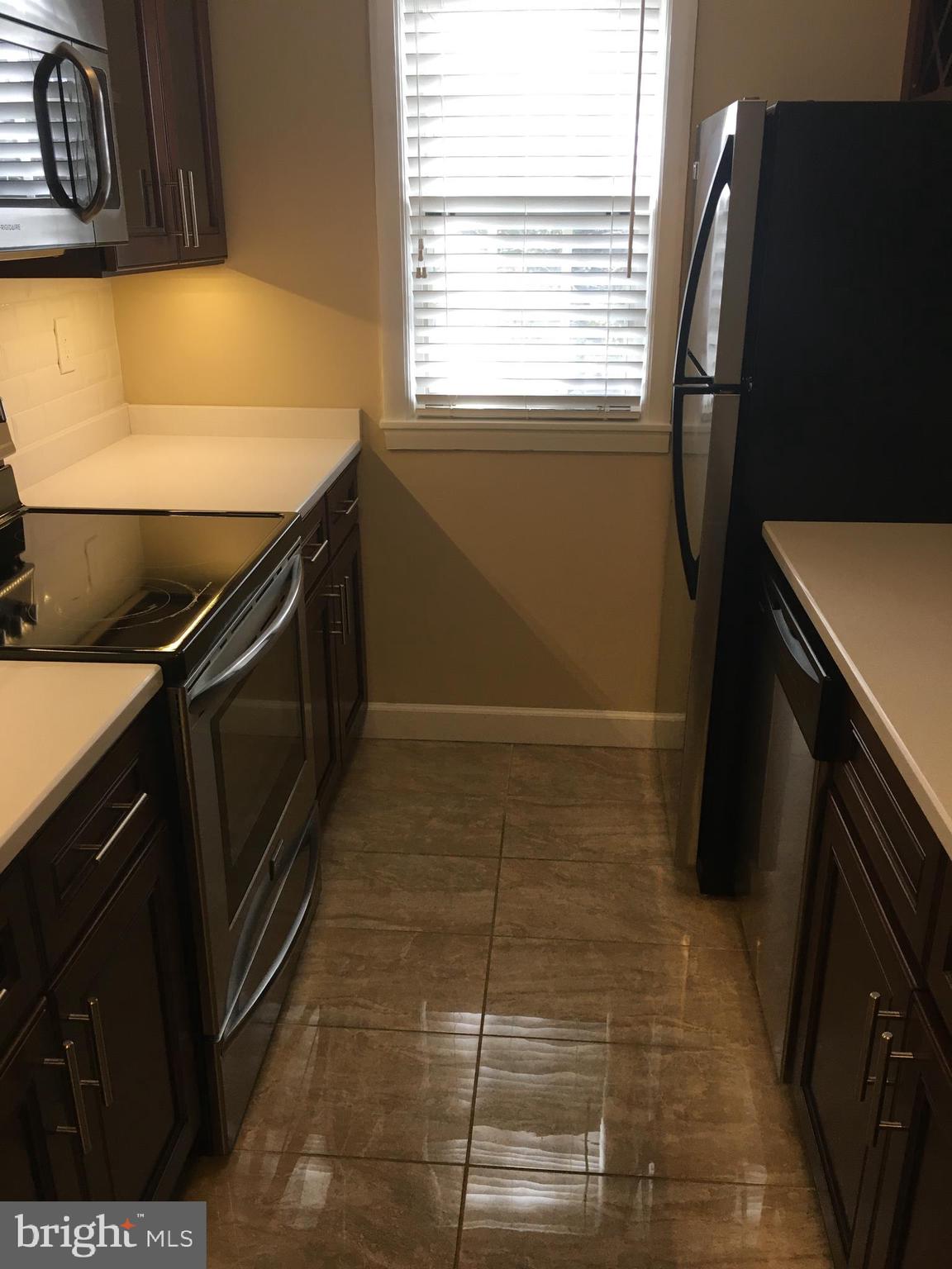 PARK GLEN - Residential Lease