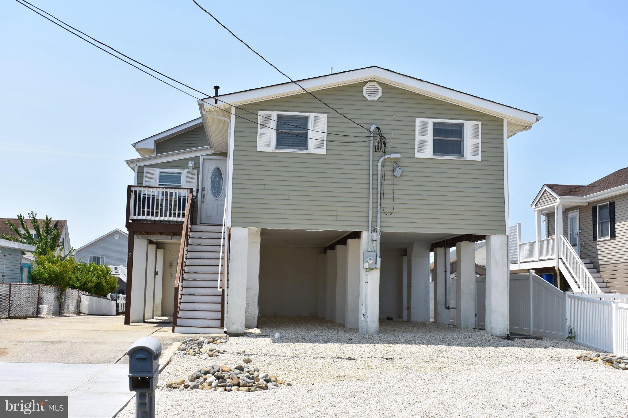5 W SUSQUEHANNA DRIVE