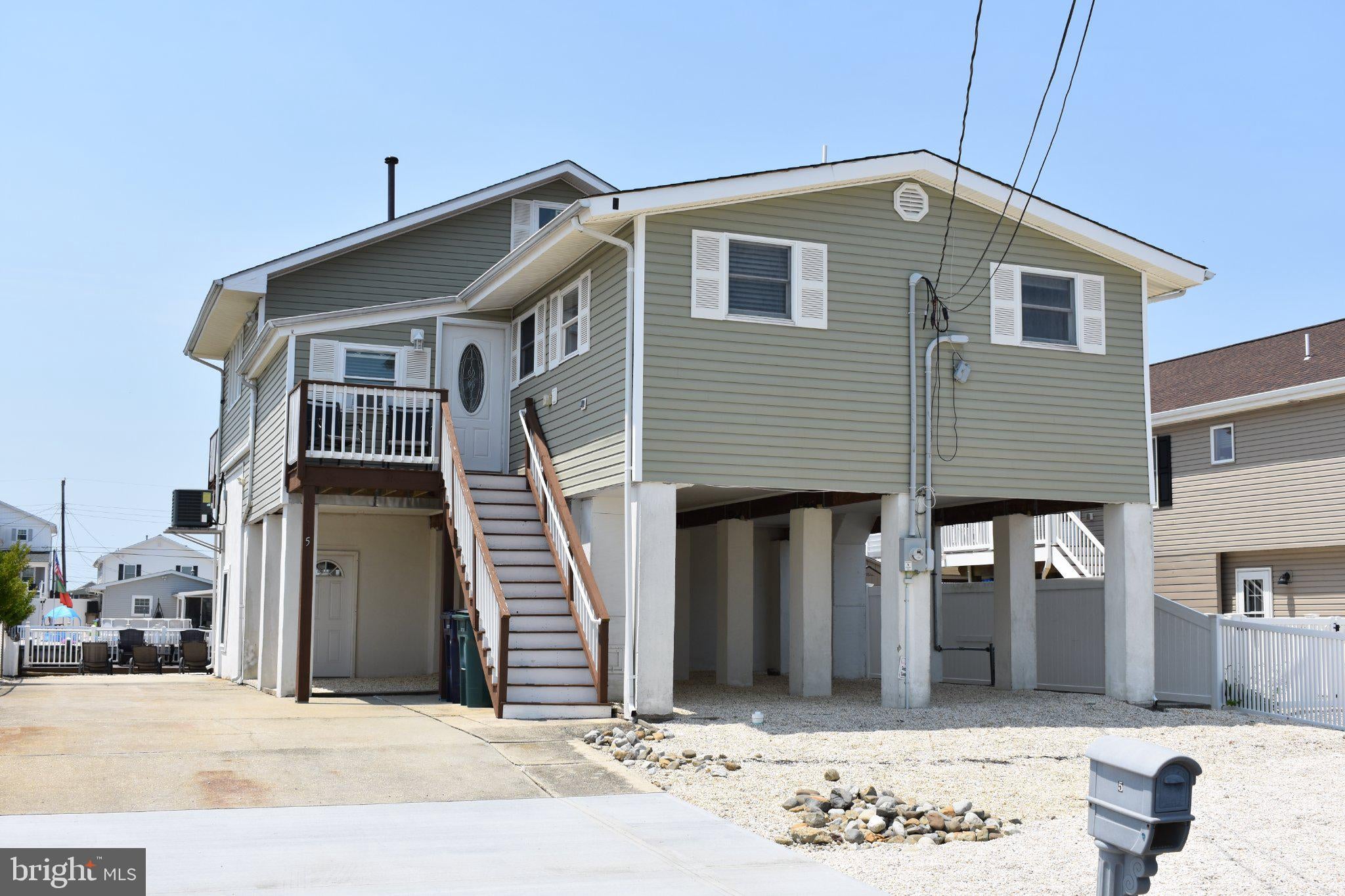 5 W SUSQUEHANNA DRIVE