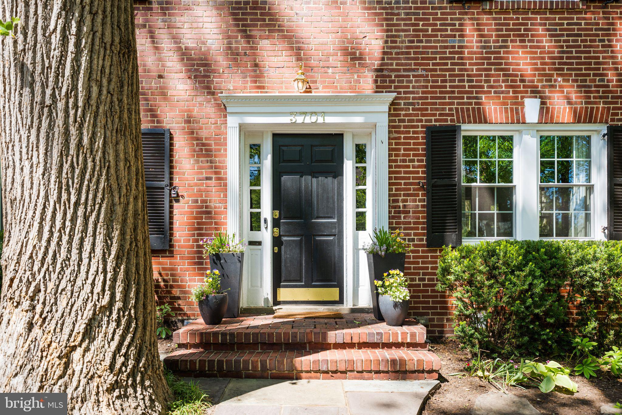 3701 JOCELYN STREET NW