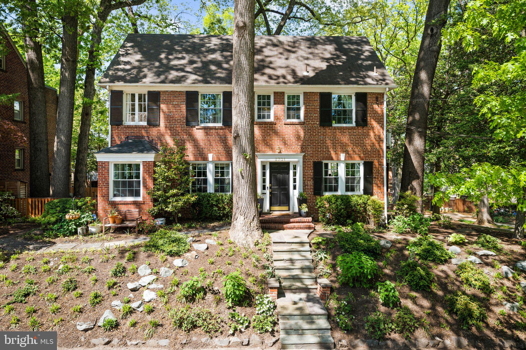 3701 JOCELYN STREET NW