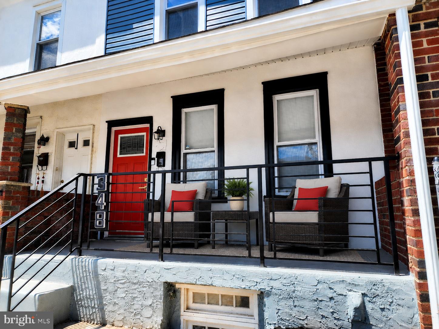 348 N GROSS STREET