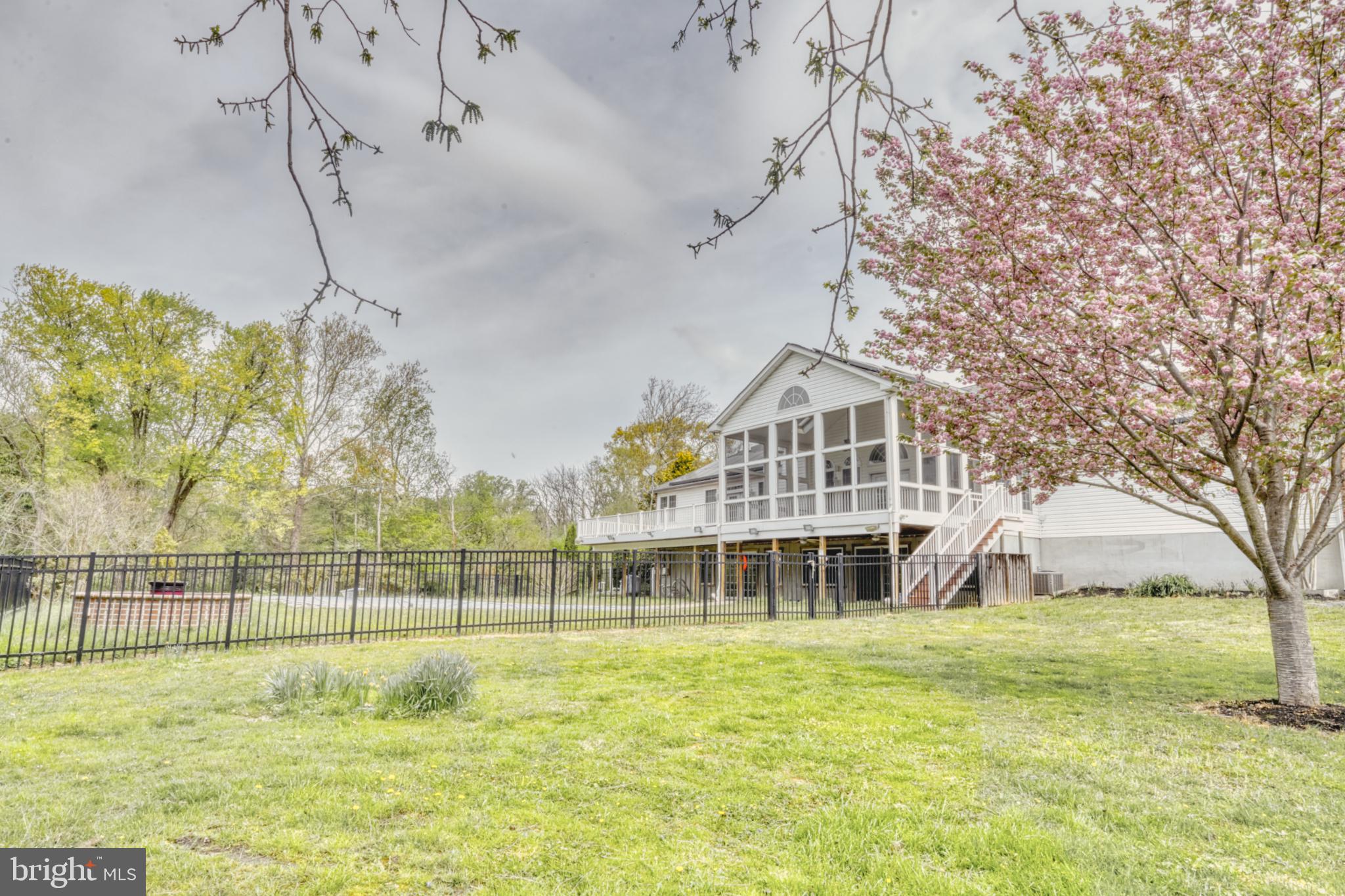 39 RIVERSIDE DRIVE
