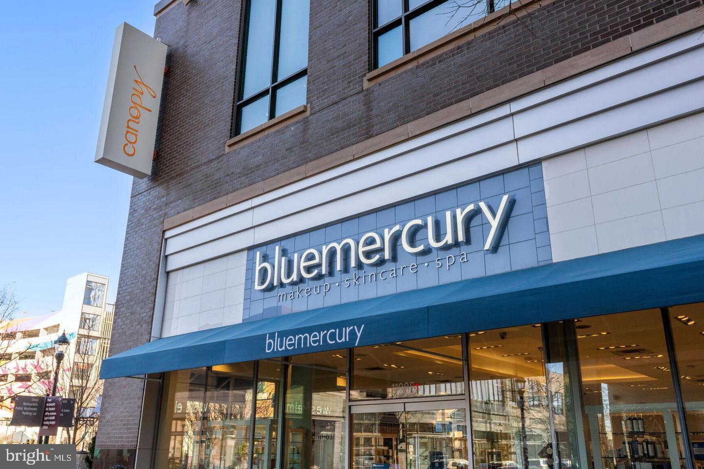 PIKE AND ROSE - Residential