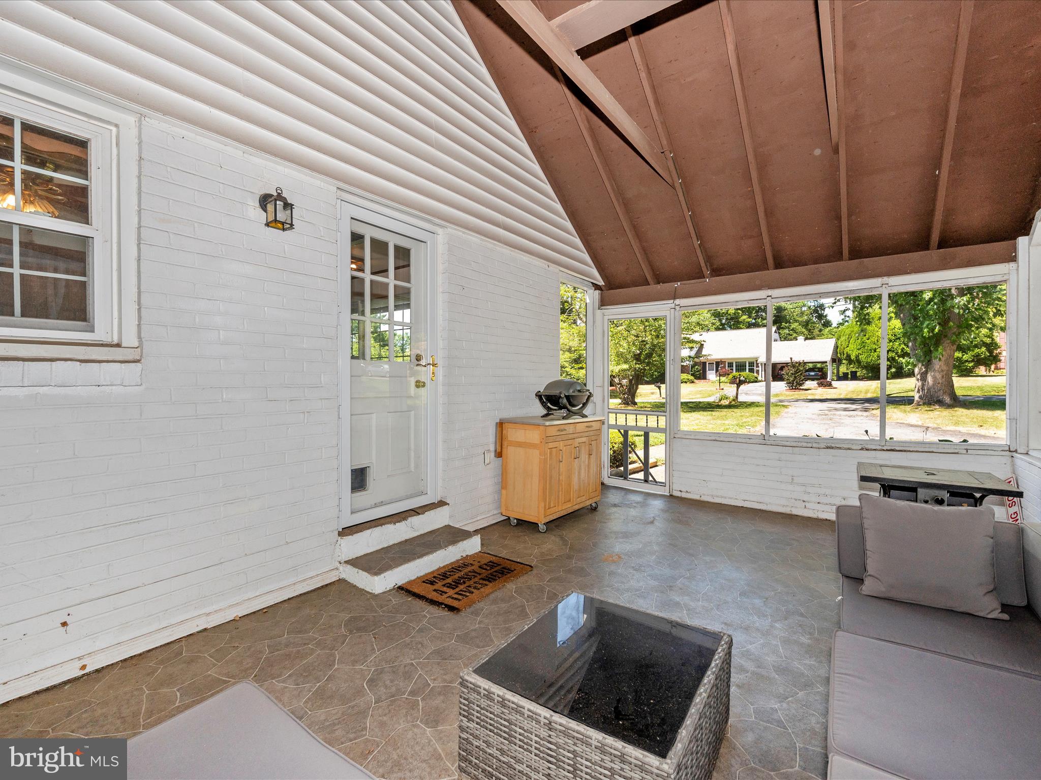 SHERWOOD FOREST MANOR - Residential