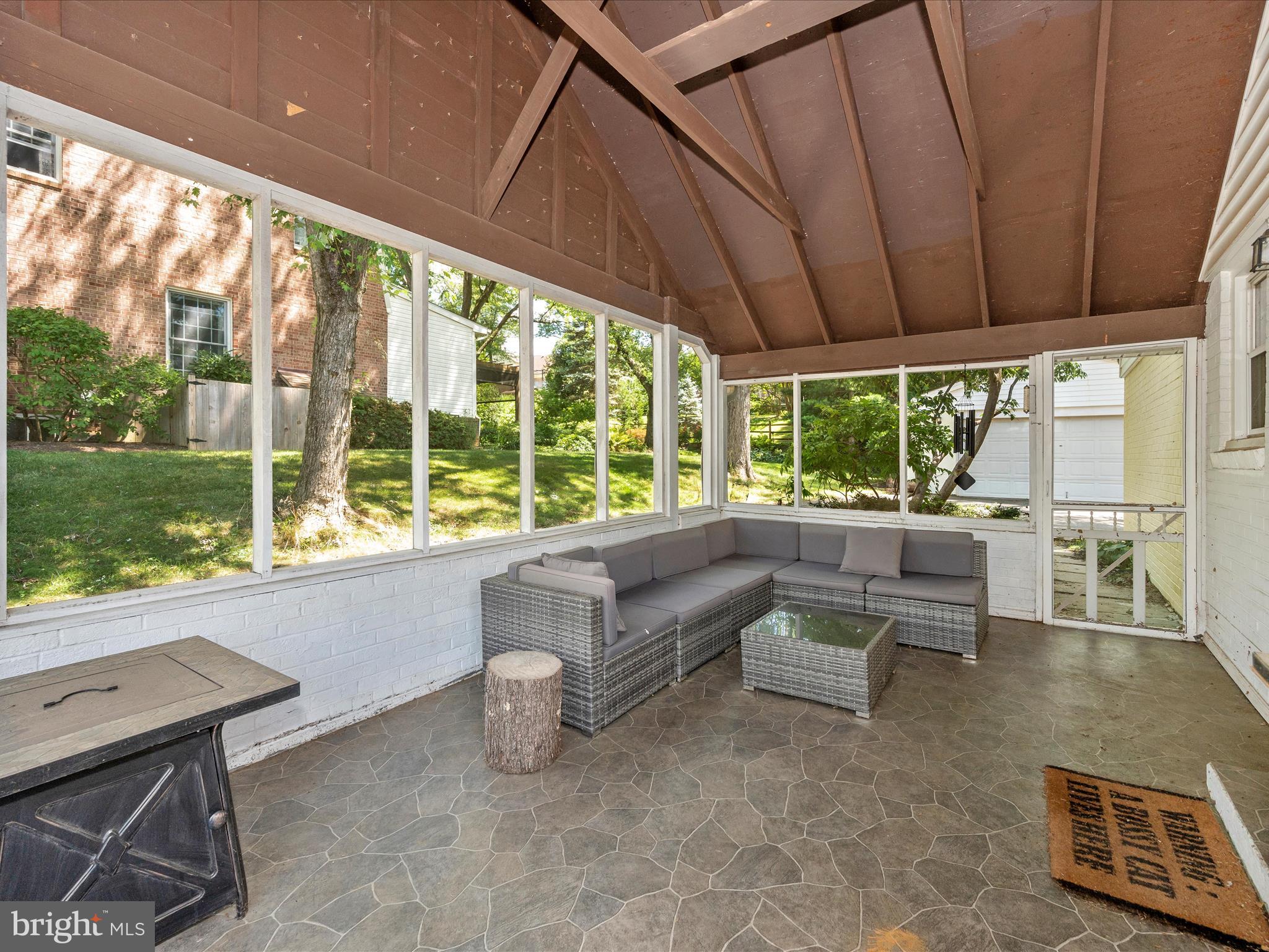 SHERWOOD FOREST MANOR - Residential