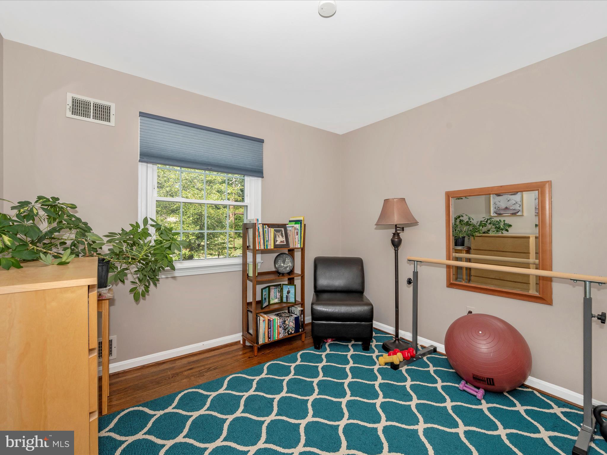 SHERWOOD FOREST MANOR - Residential