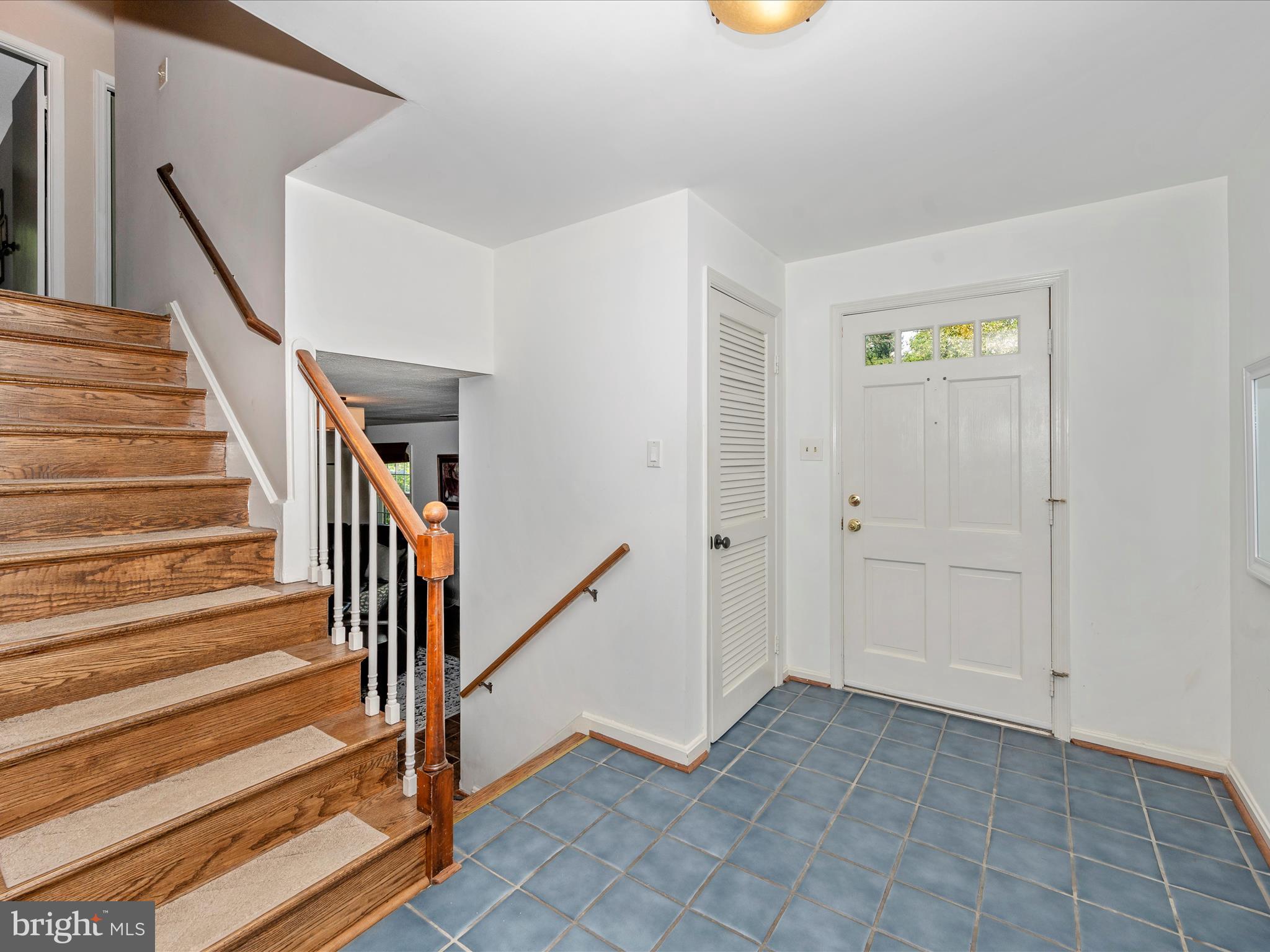 SHERWOOD FOREST MANOR - Residential