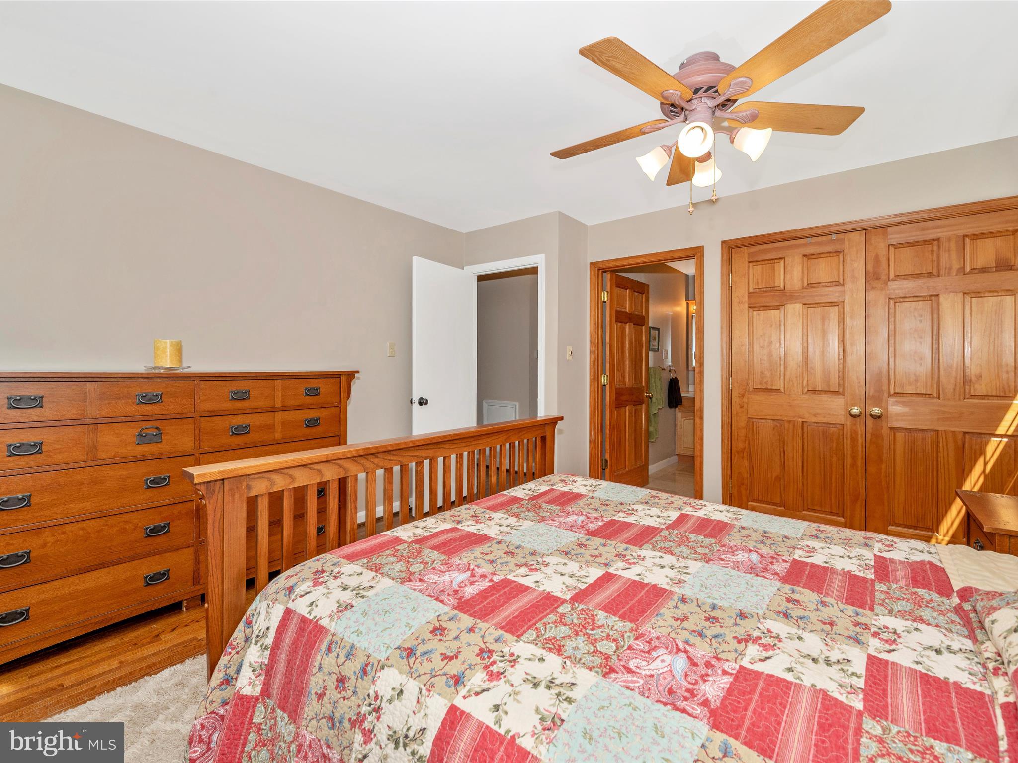 SHERWOOD FOREST MANOR - Residential