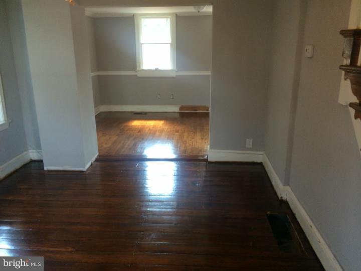 GLENSIDE - Residential Lease