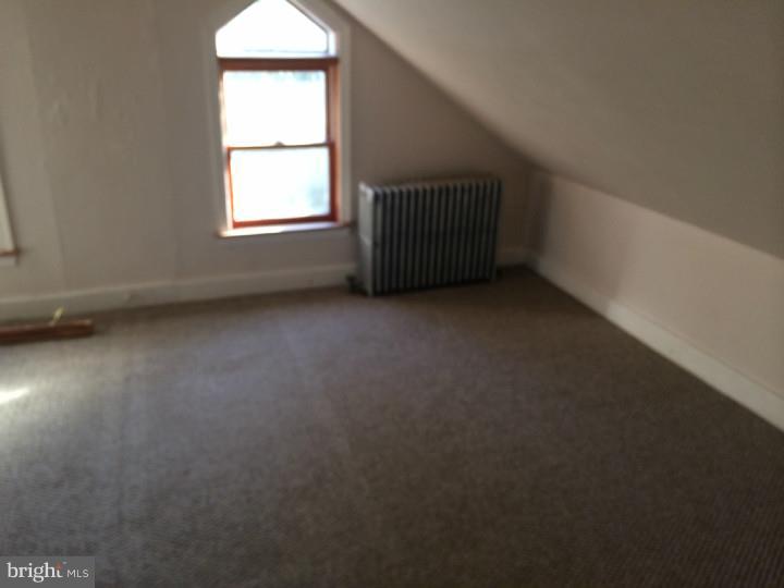 GLENSIDE - Residential Lease