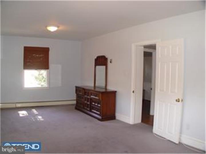 GLENSIDE - Residential Lease