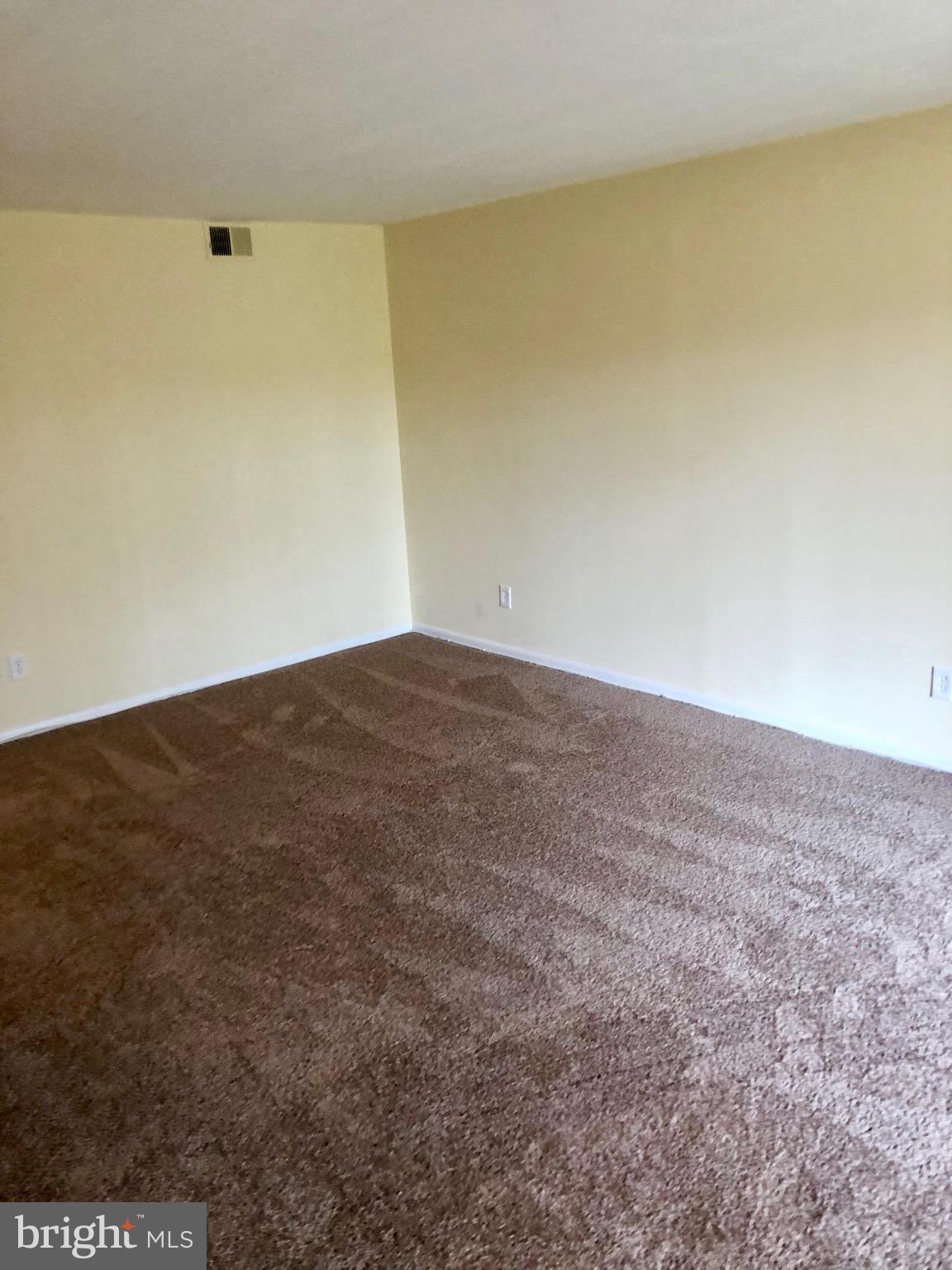 STAPLETON COURT GARDEN - Residential Lease