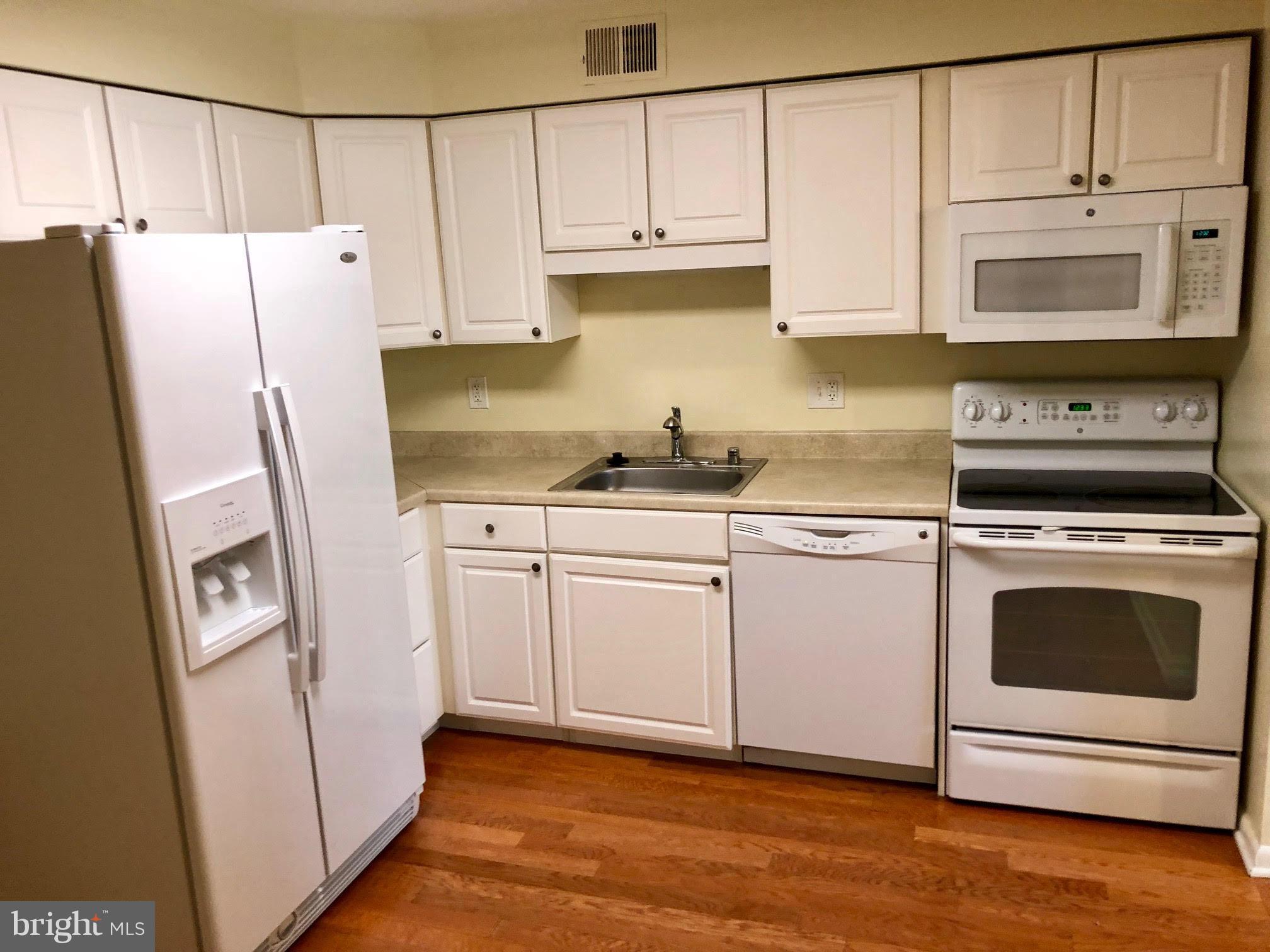 STAPLETON COURT GARDEN - Residential Lease