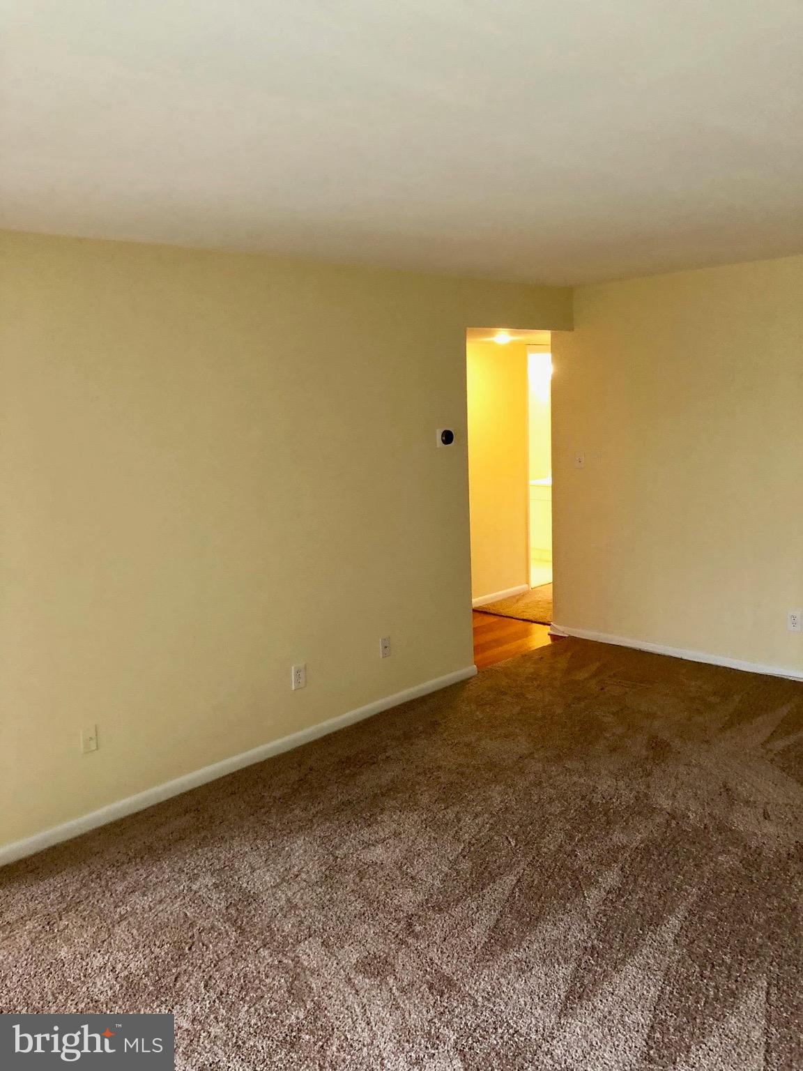 STAPLETON COURT GARDEN - Residential Lease