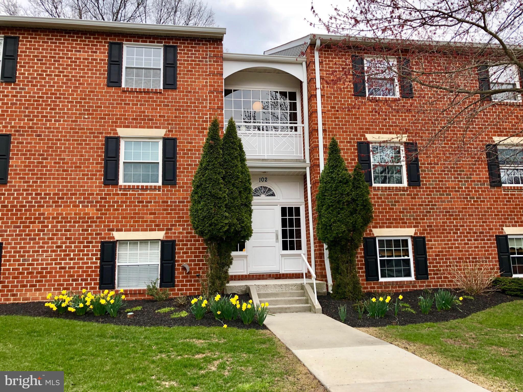 STAPLETON COURT GARDEN - Residential Lease