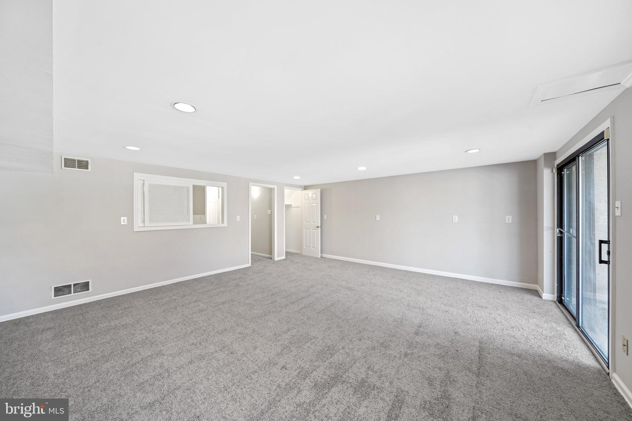 WILLISTOWN WOODS - Residential