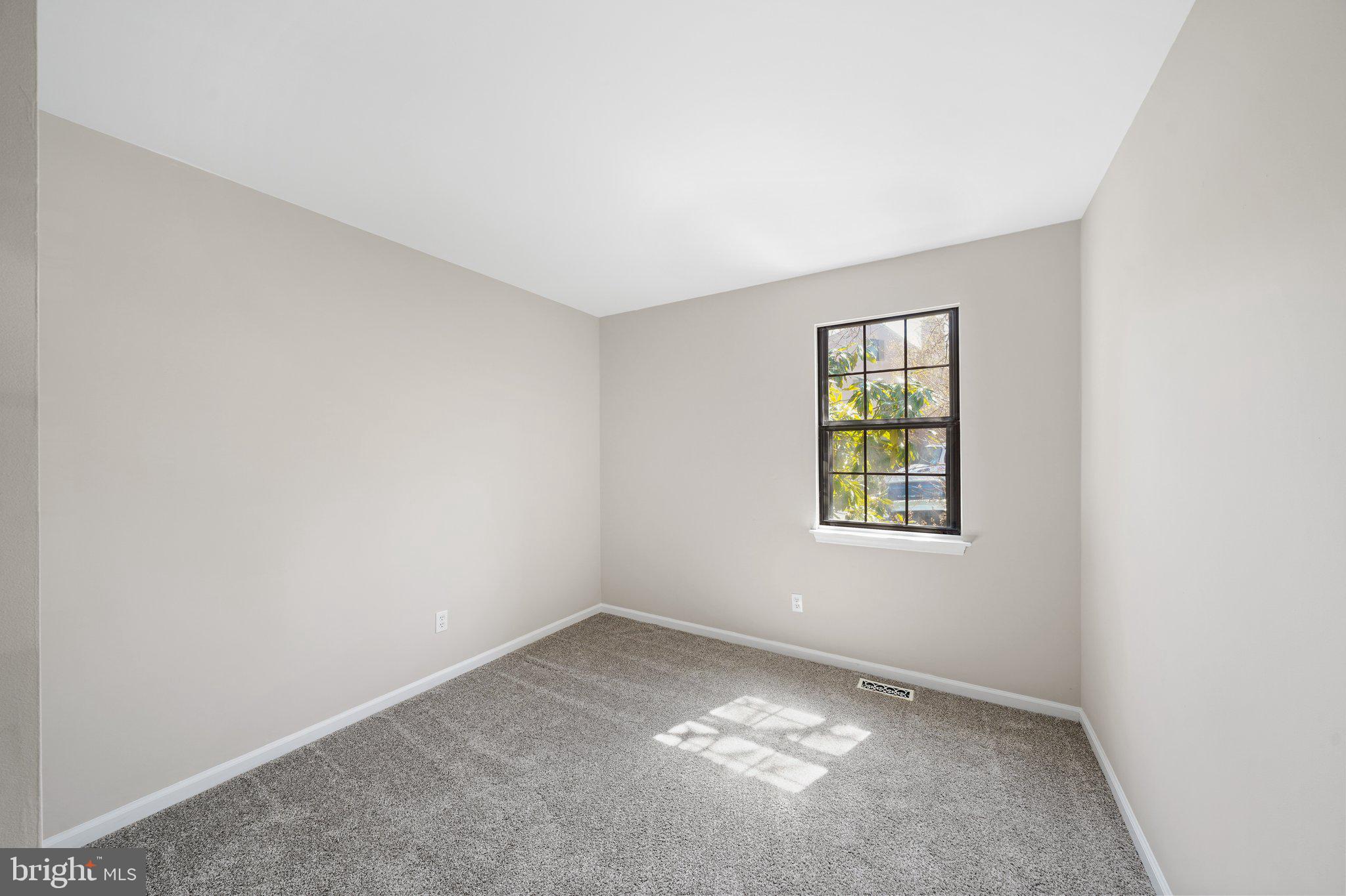 WILLISTOWN WOODS - Residential