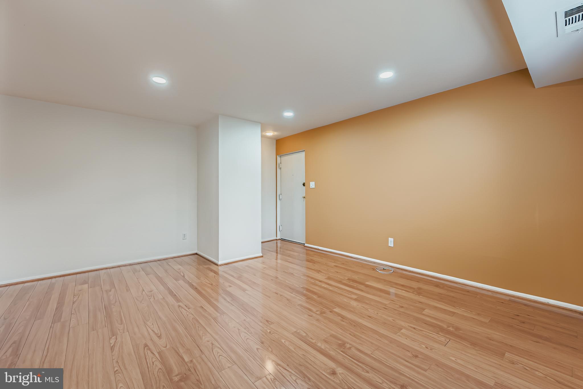 GARDENS AT OWINGS MILLS - Residential Lease