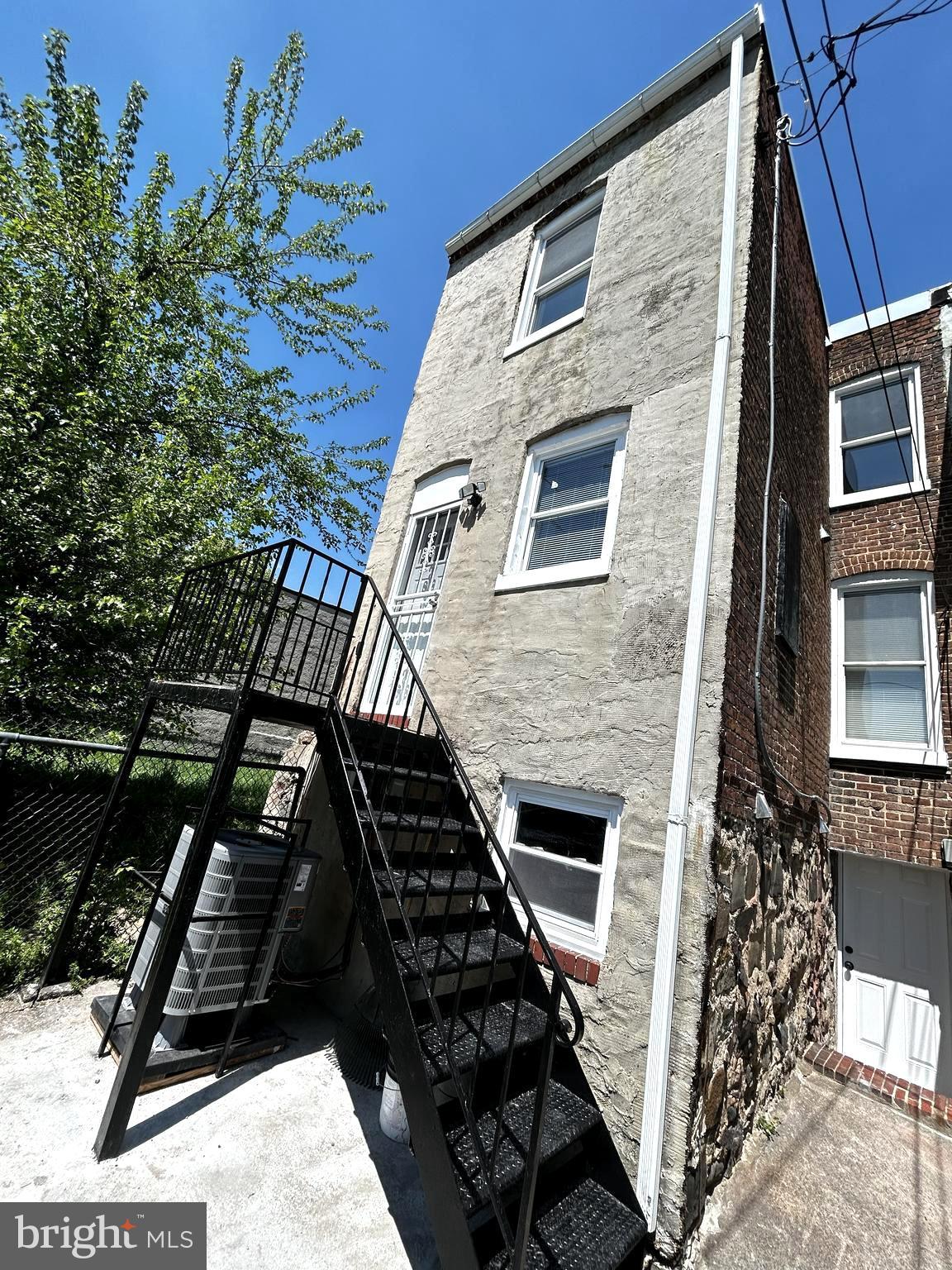 BIDDLE STREET - Residential