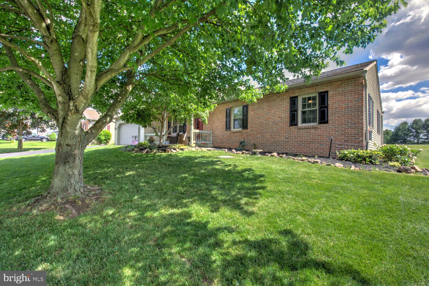 559 GREENVIEW DRIVE