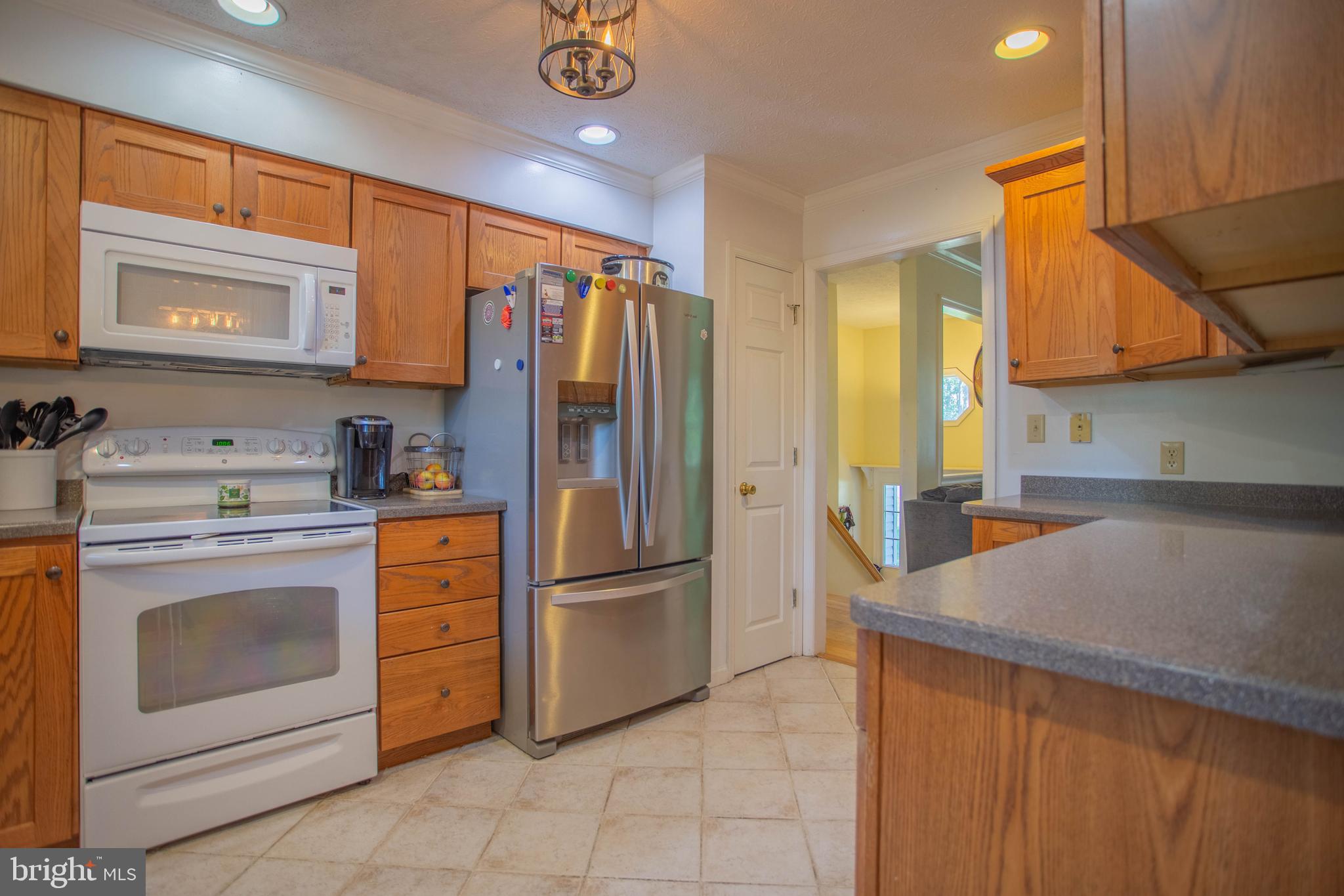 FOXCREST MANOR - Residential