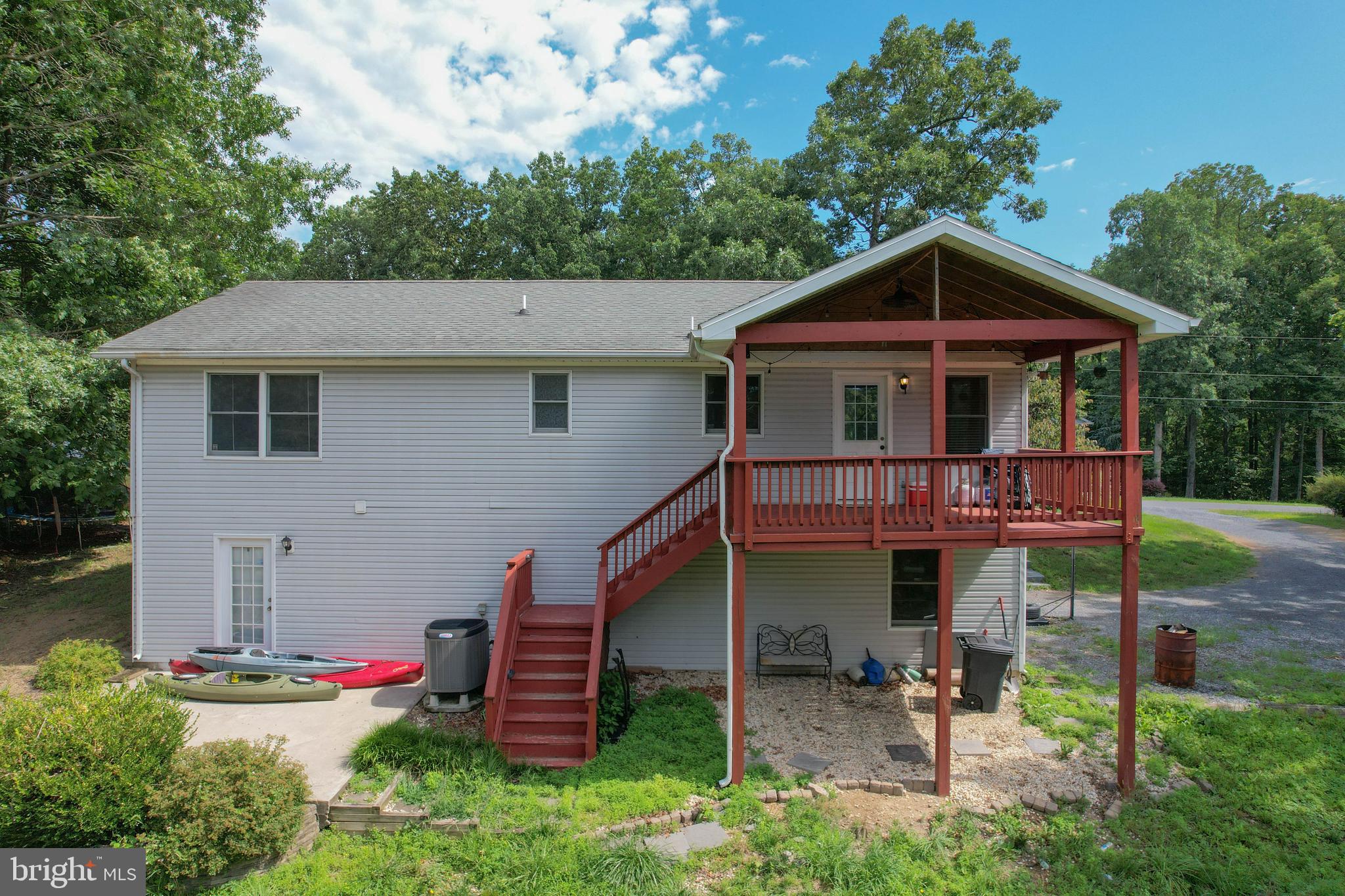 FOXCREST MANOR - Residential